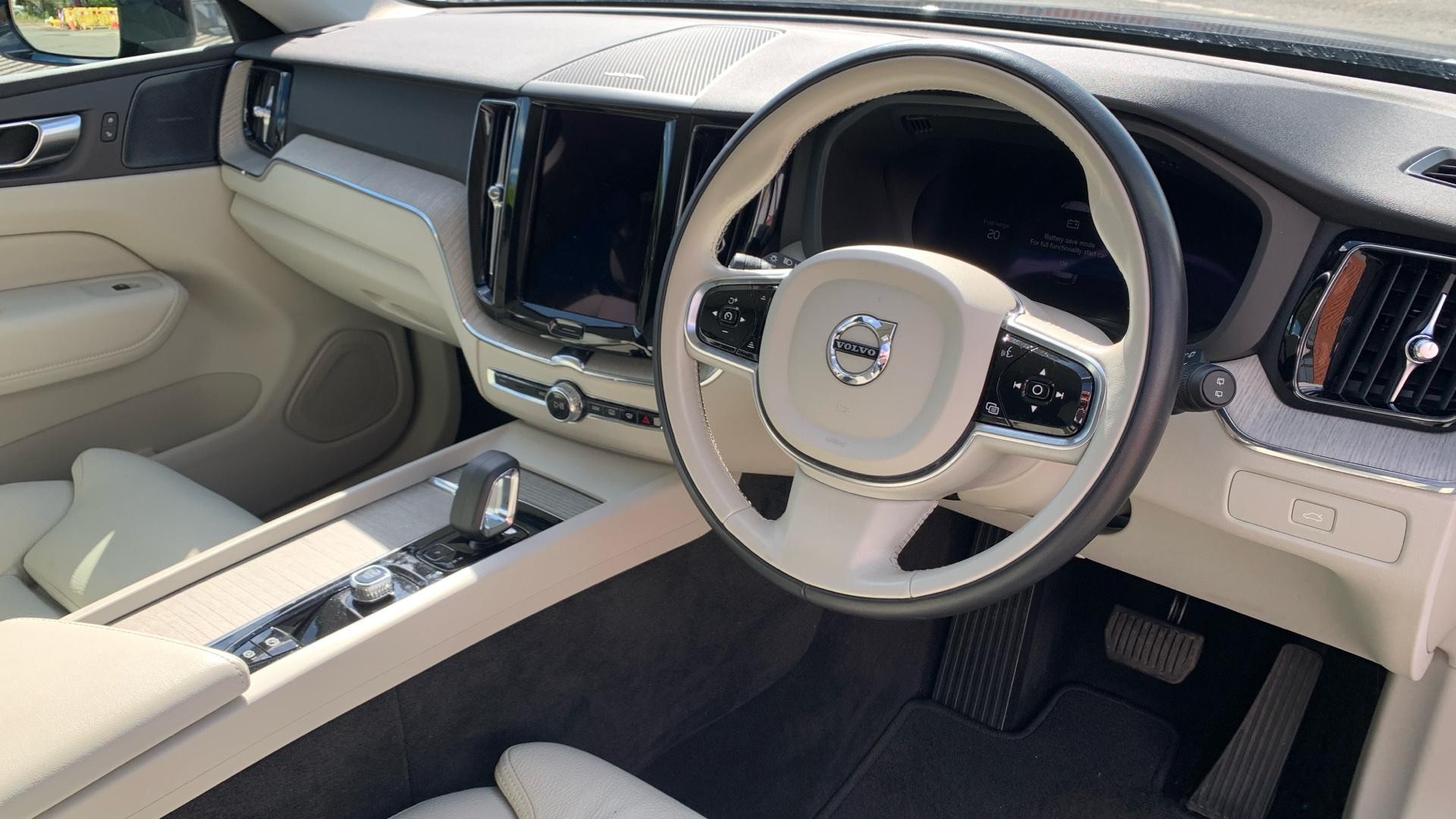 Volvo XC60 Image 5