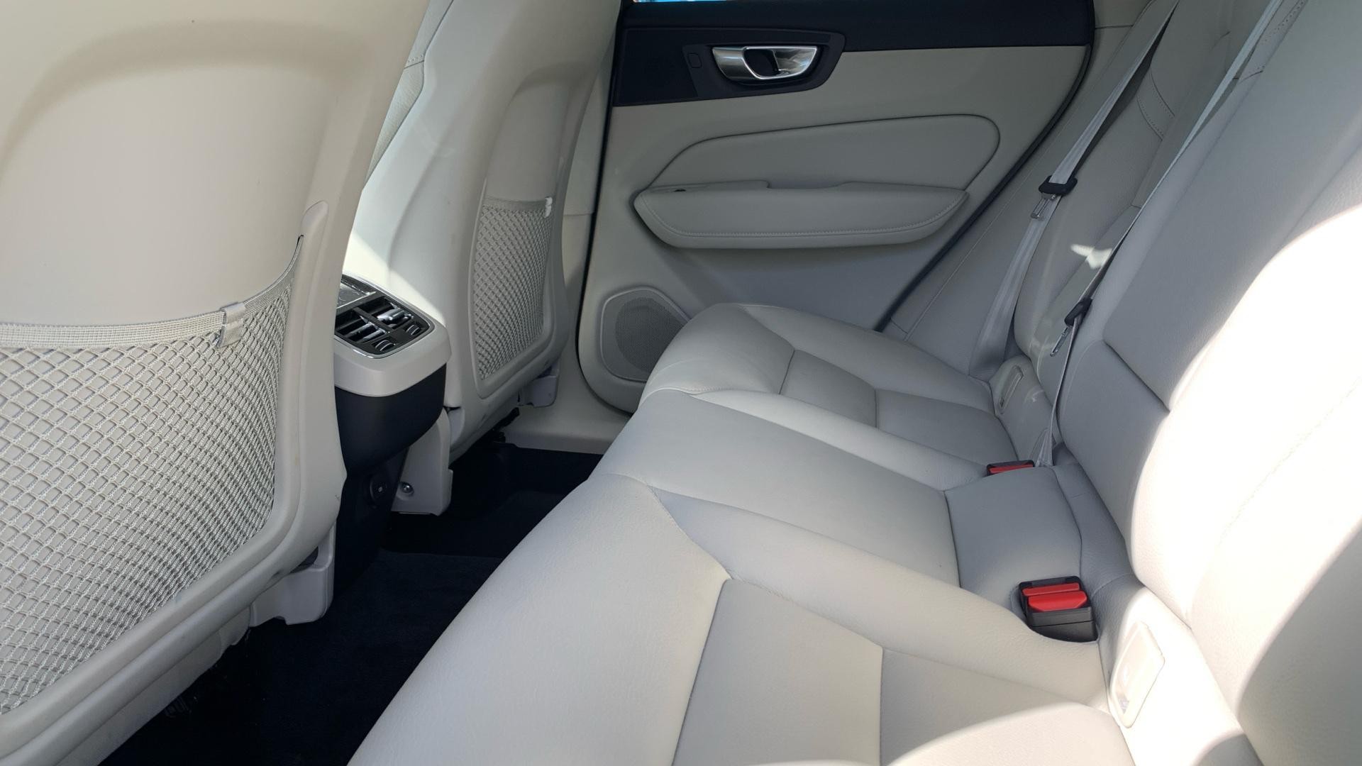 Volvo XC60 Image 10
