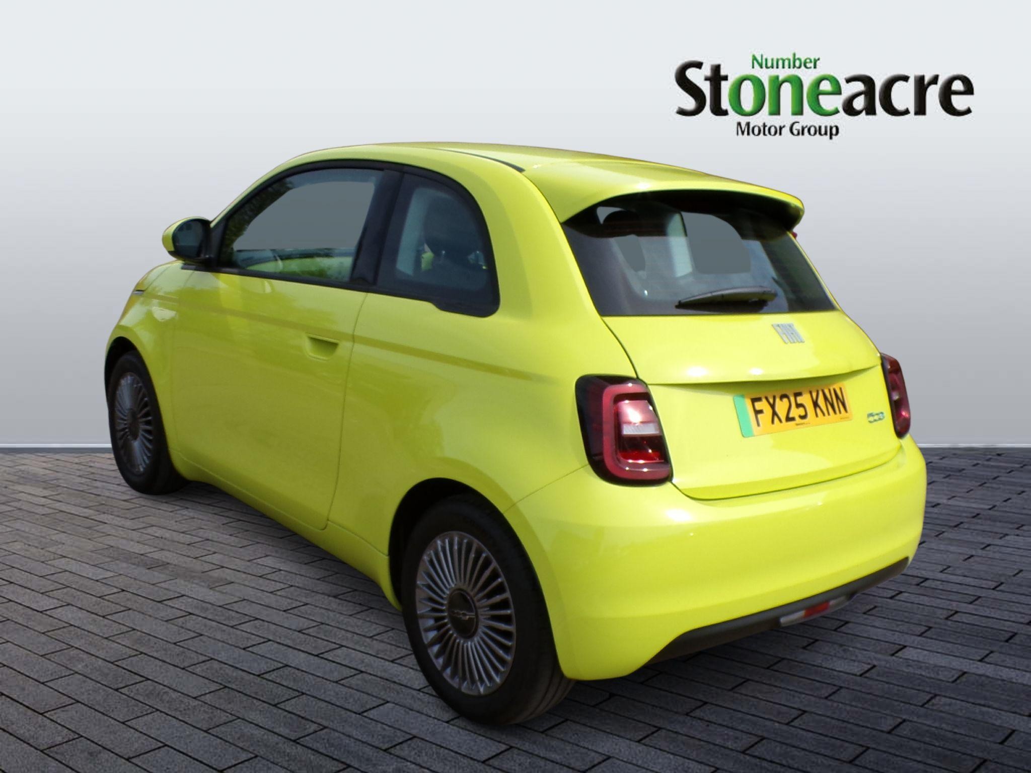 Fiat 500 Electric Image 6