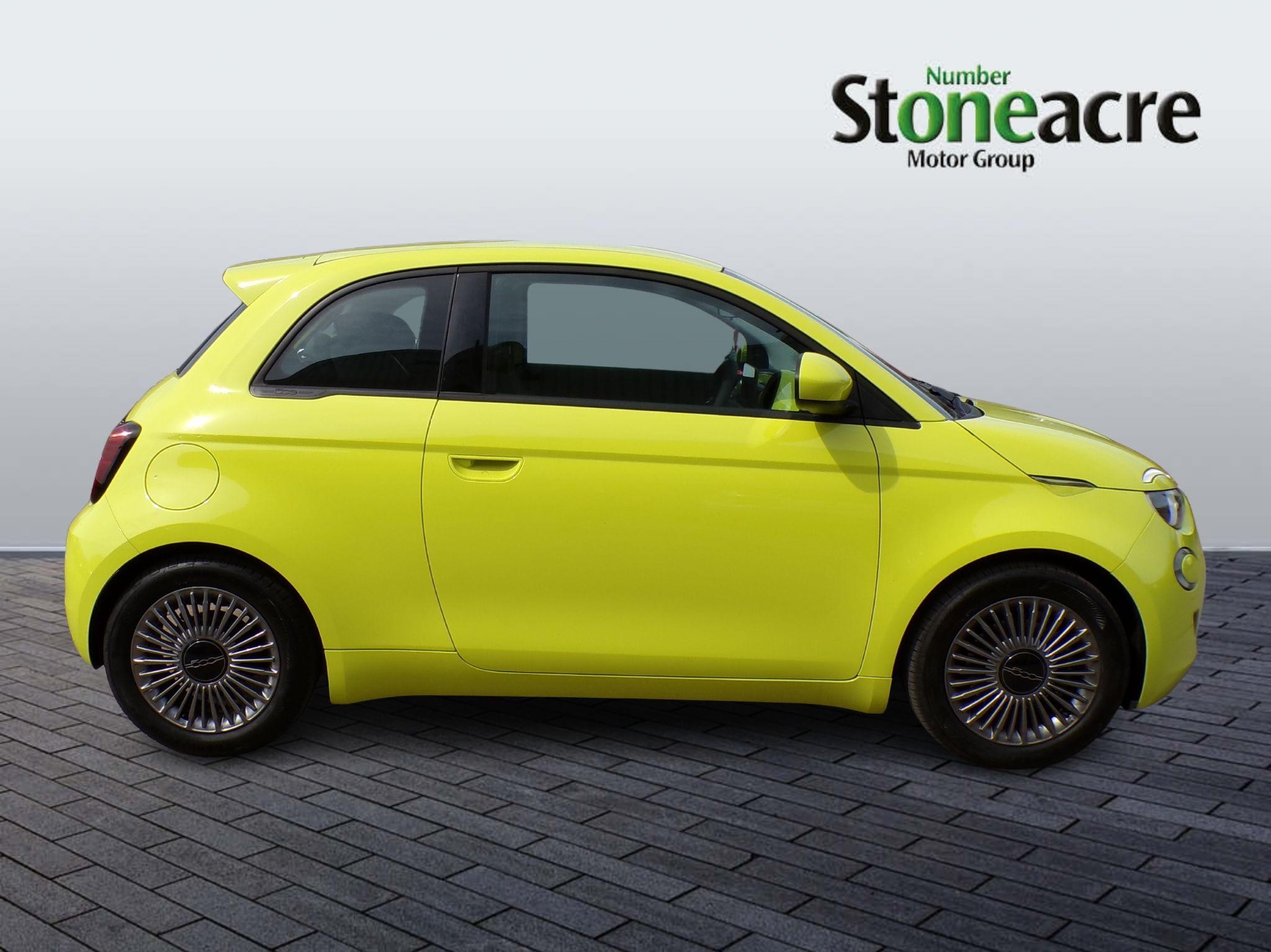 Fiat 500 Electric Image 9
