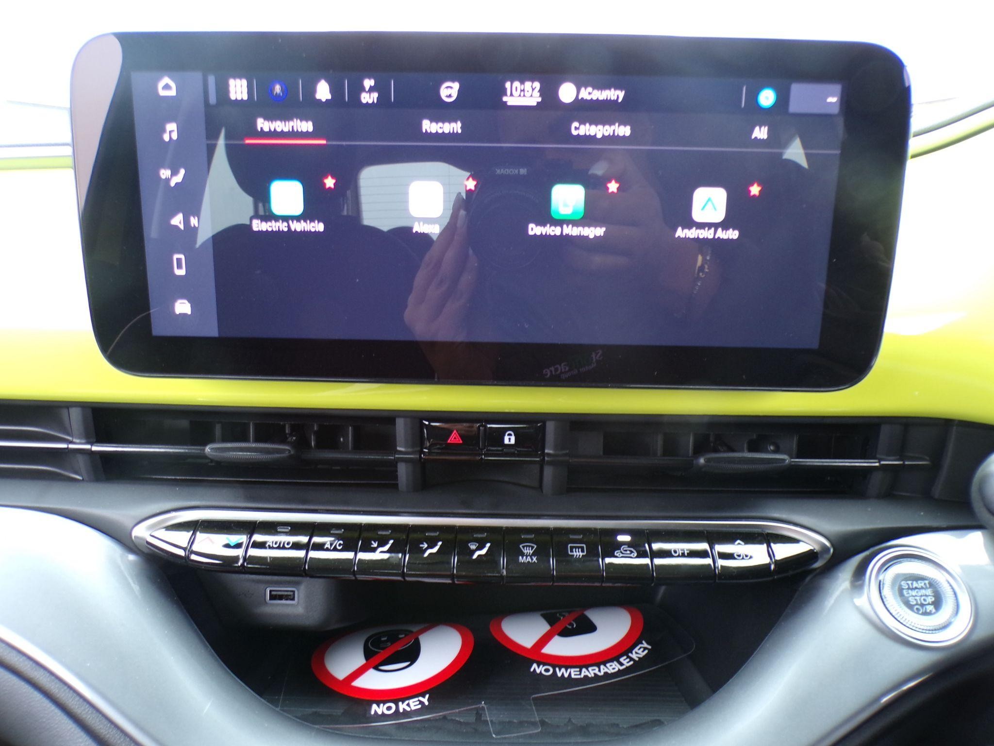 Fiat 500 Electric Image 24