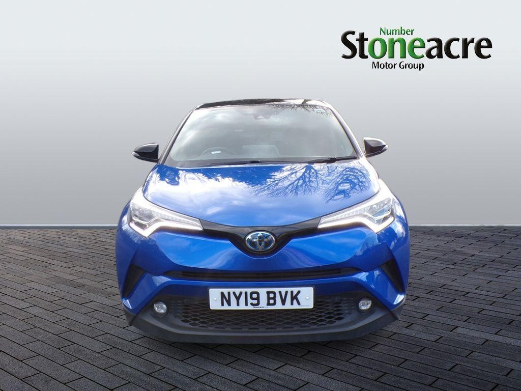 Toyota C-HR Image 2