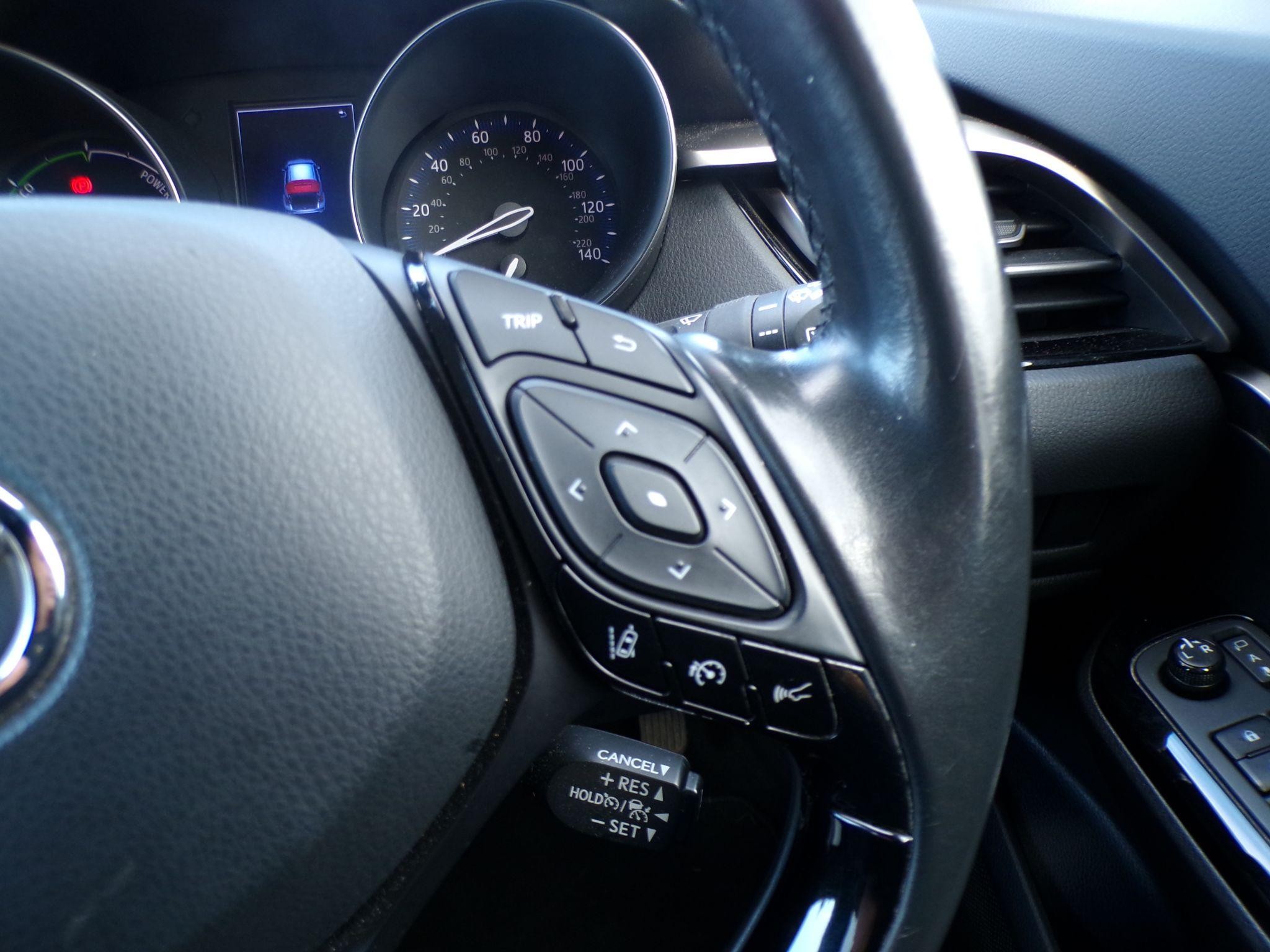 Toyota C-HR Image 16