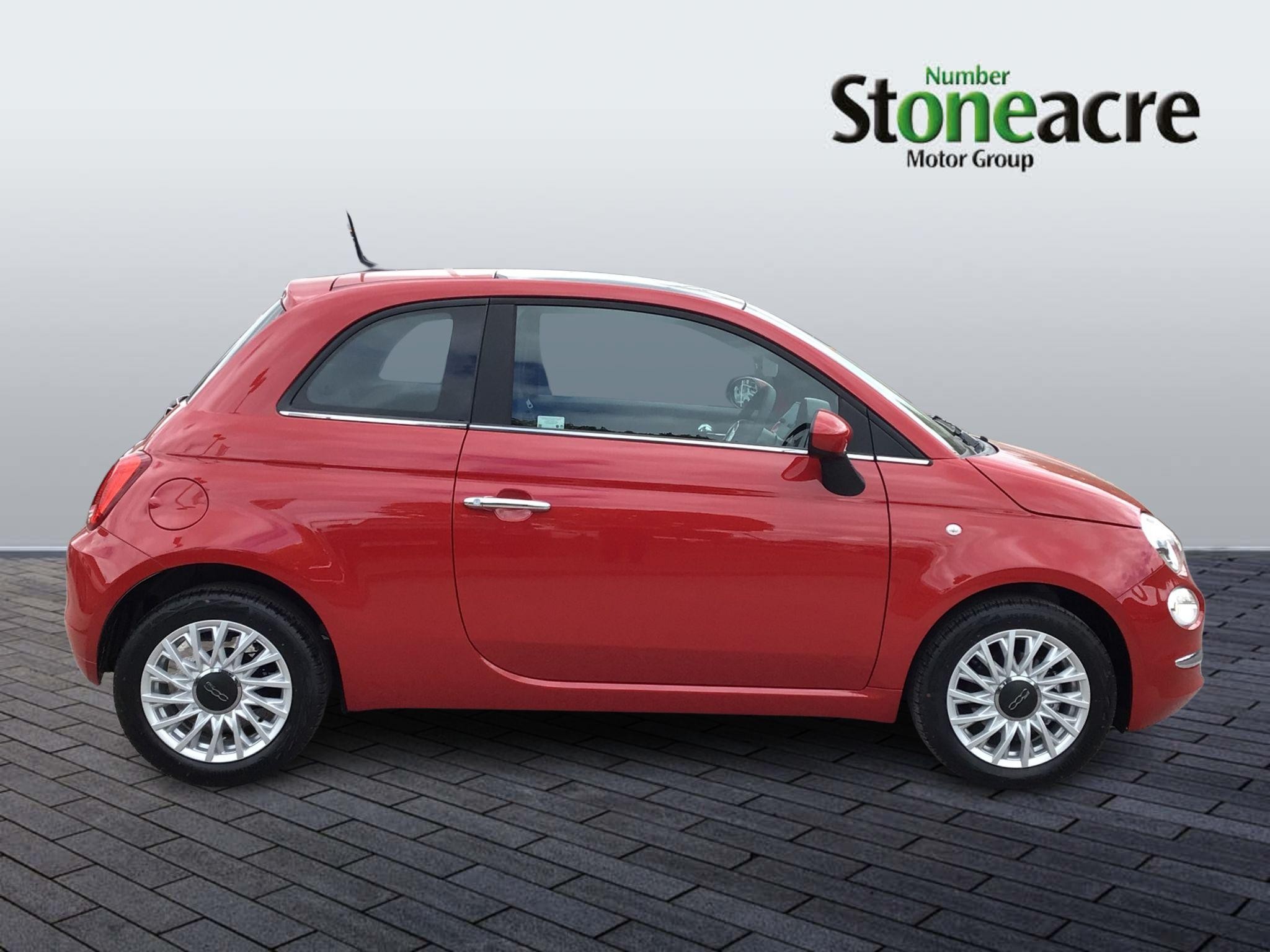 Fiat 500 Hybrid Image 4