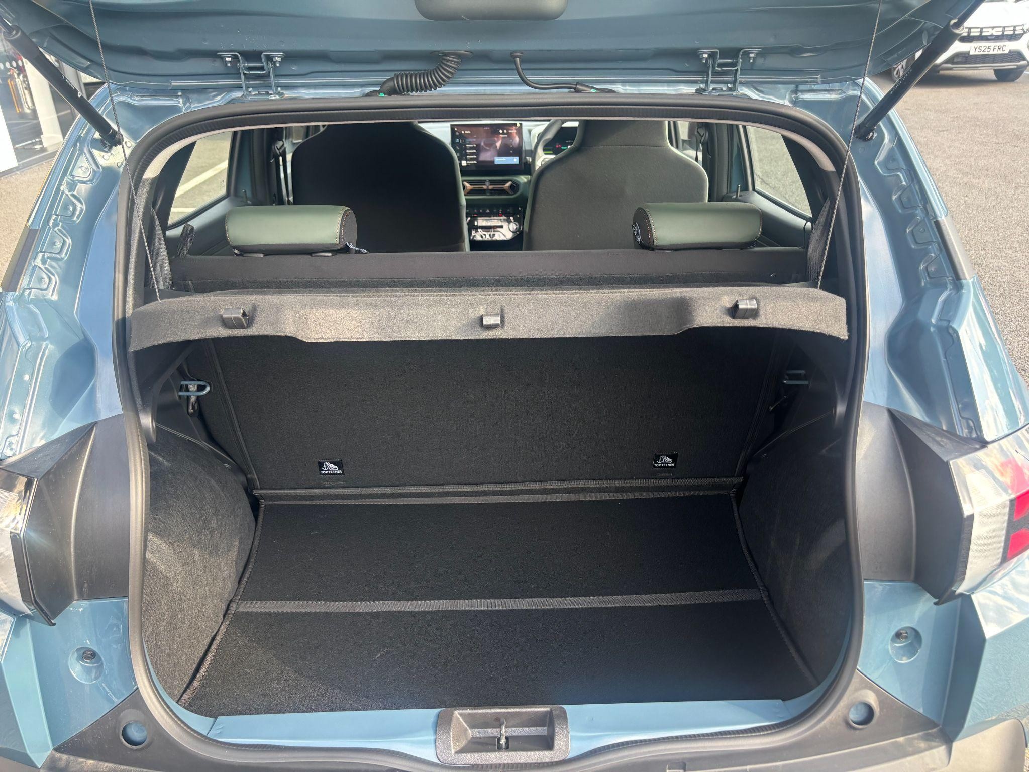 Dacia Spring Image 21