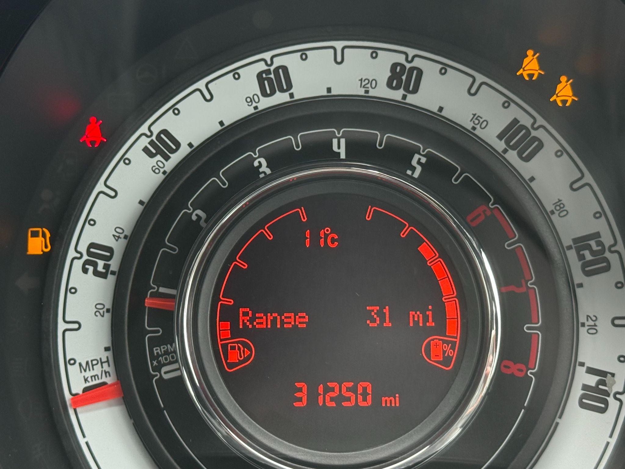 Fiat 500c Image 10