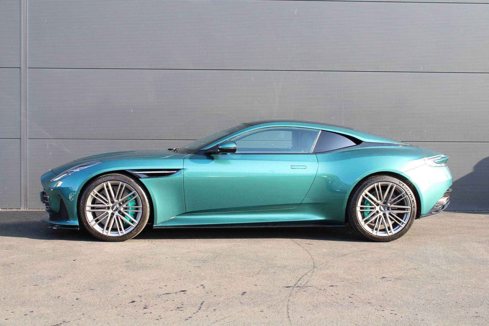 Aston Martin DB12 Image 17