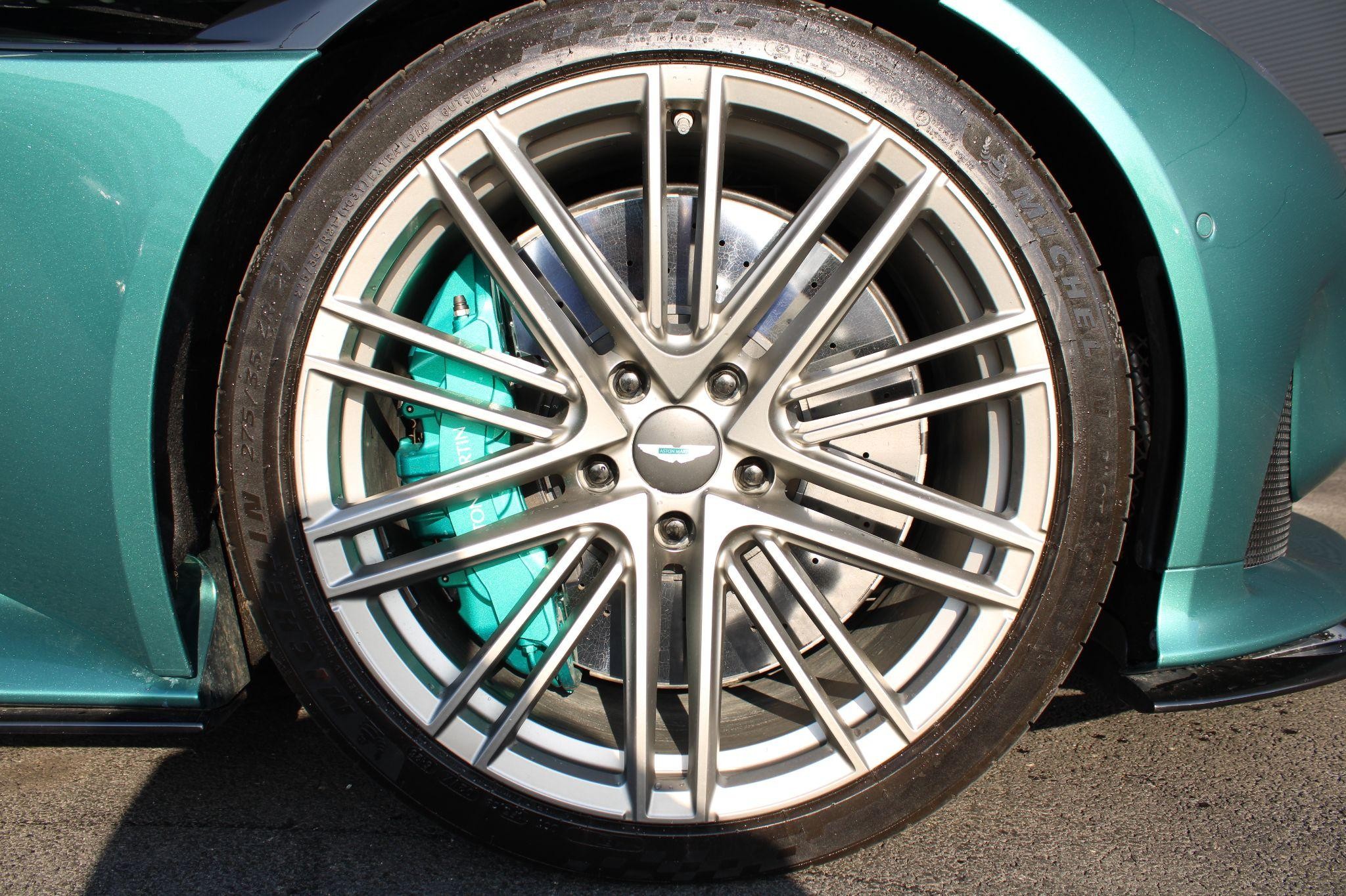 Aston Martin DB12 Image 28