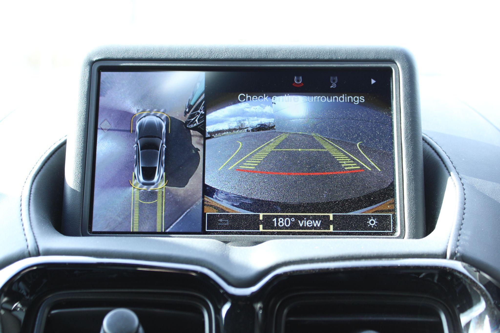 Aston Martin Vantage Image 27