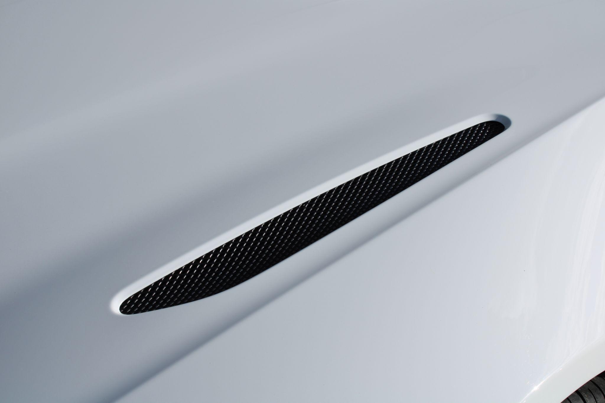 Aston Martin Vantage Image 43