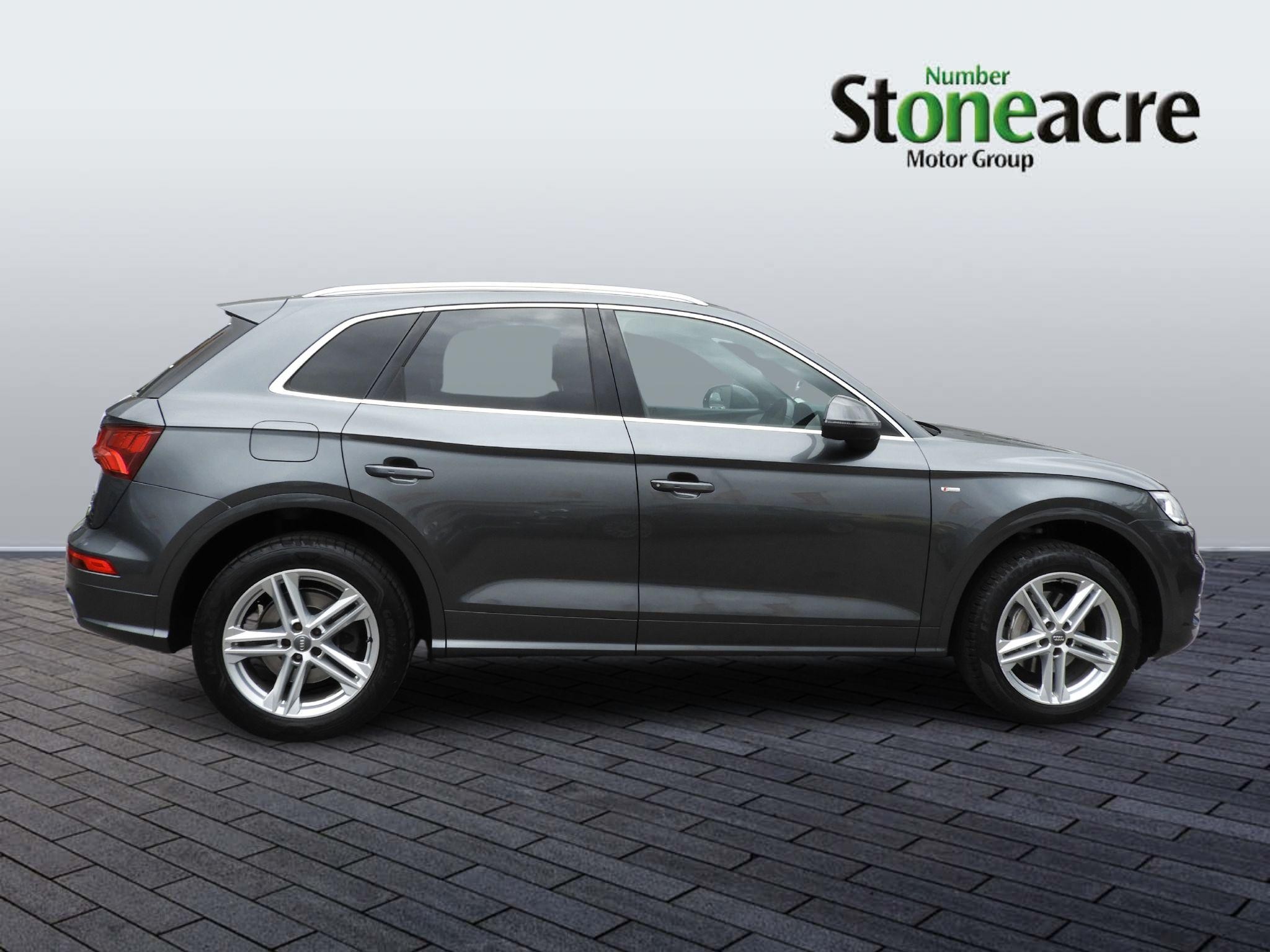 Audi Q5 Image 2