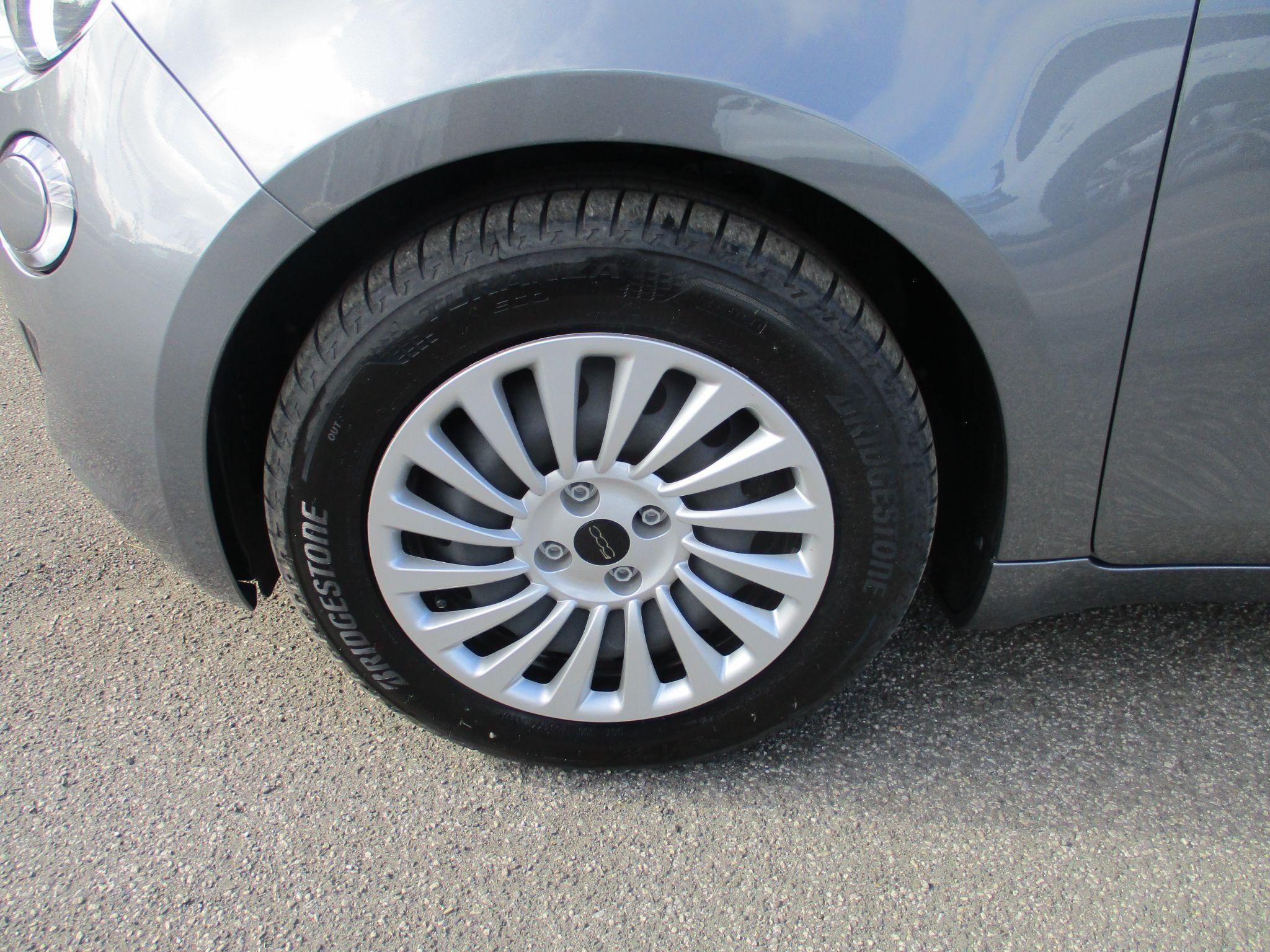 Fiat 500e Image 11