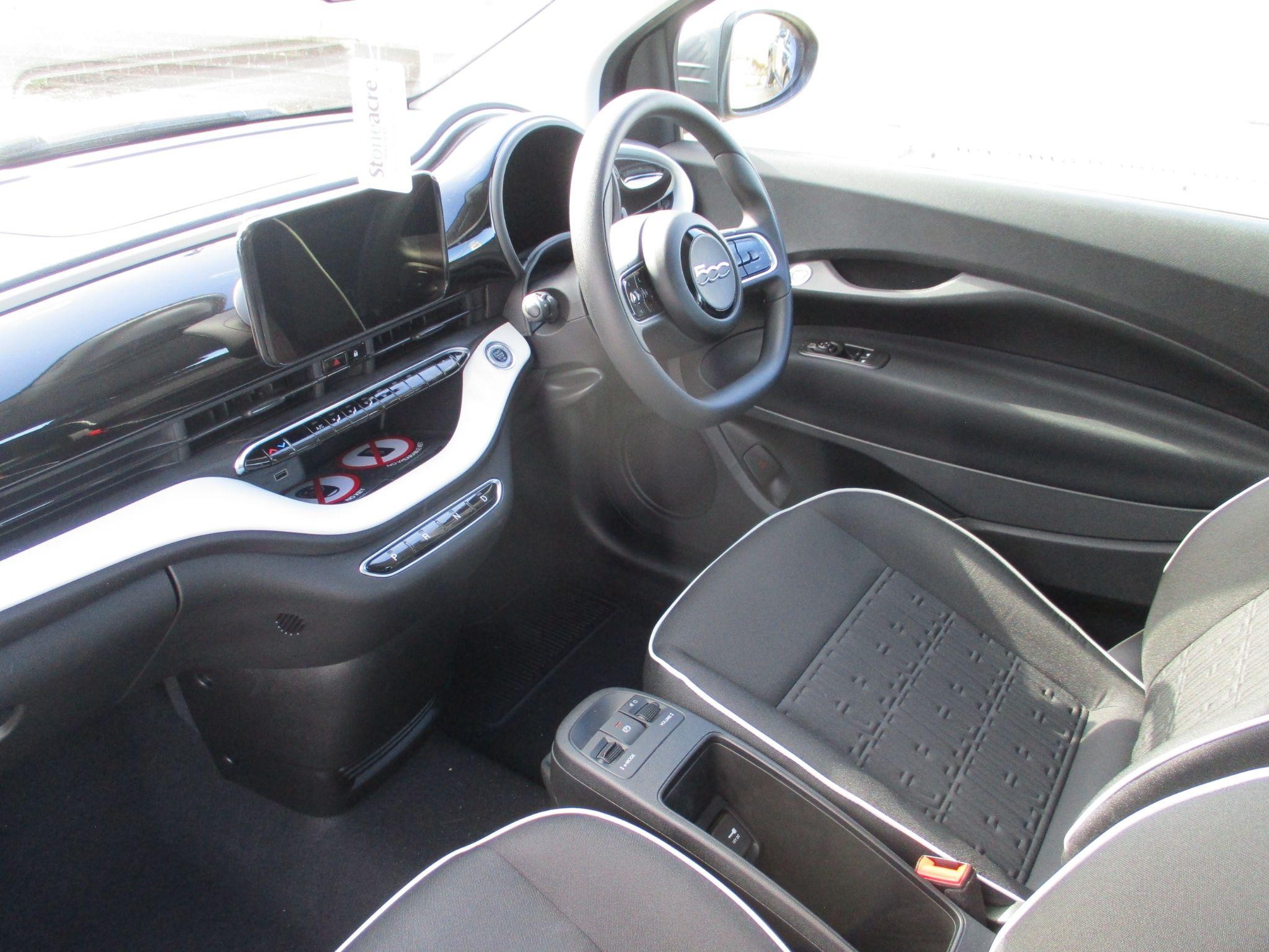 Fiat 500e Image 12