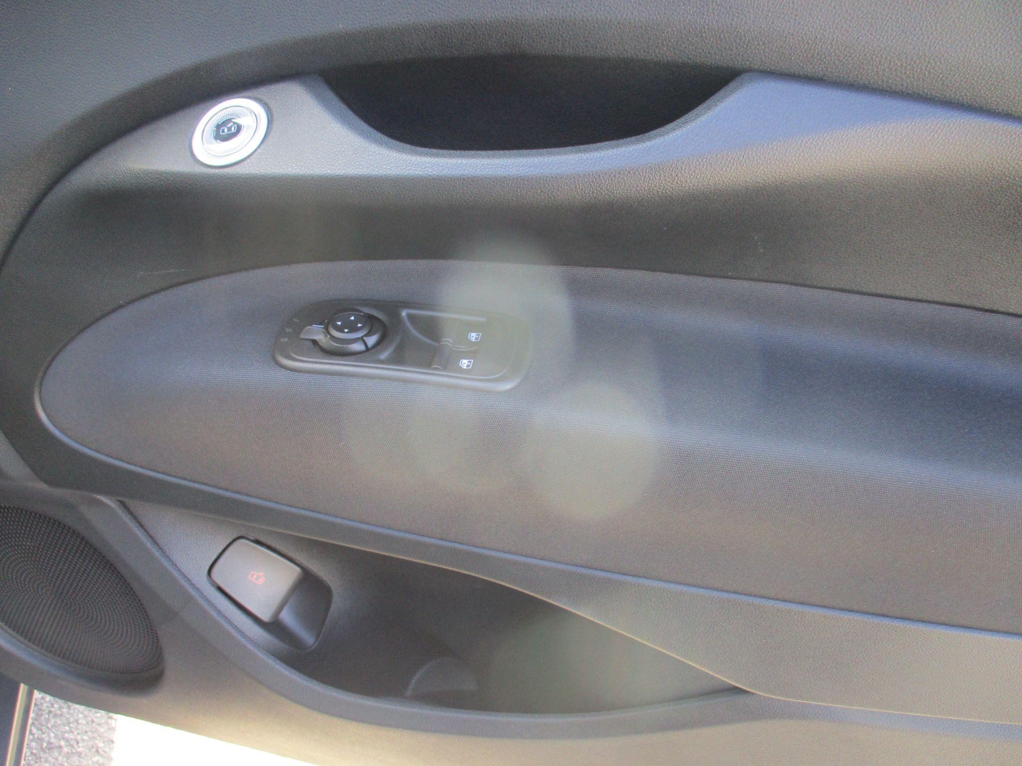 Fiat 500e Image 15