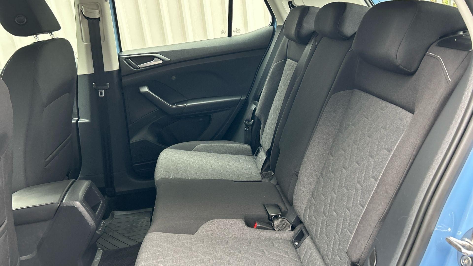 Volkswagen T-Cross Image 17