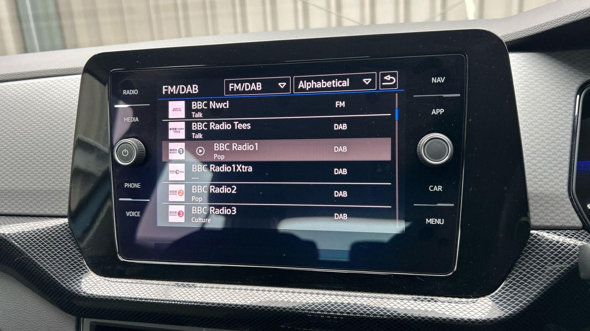 Volkswagen T-Cross Image 22