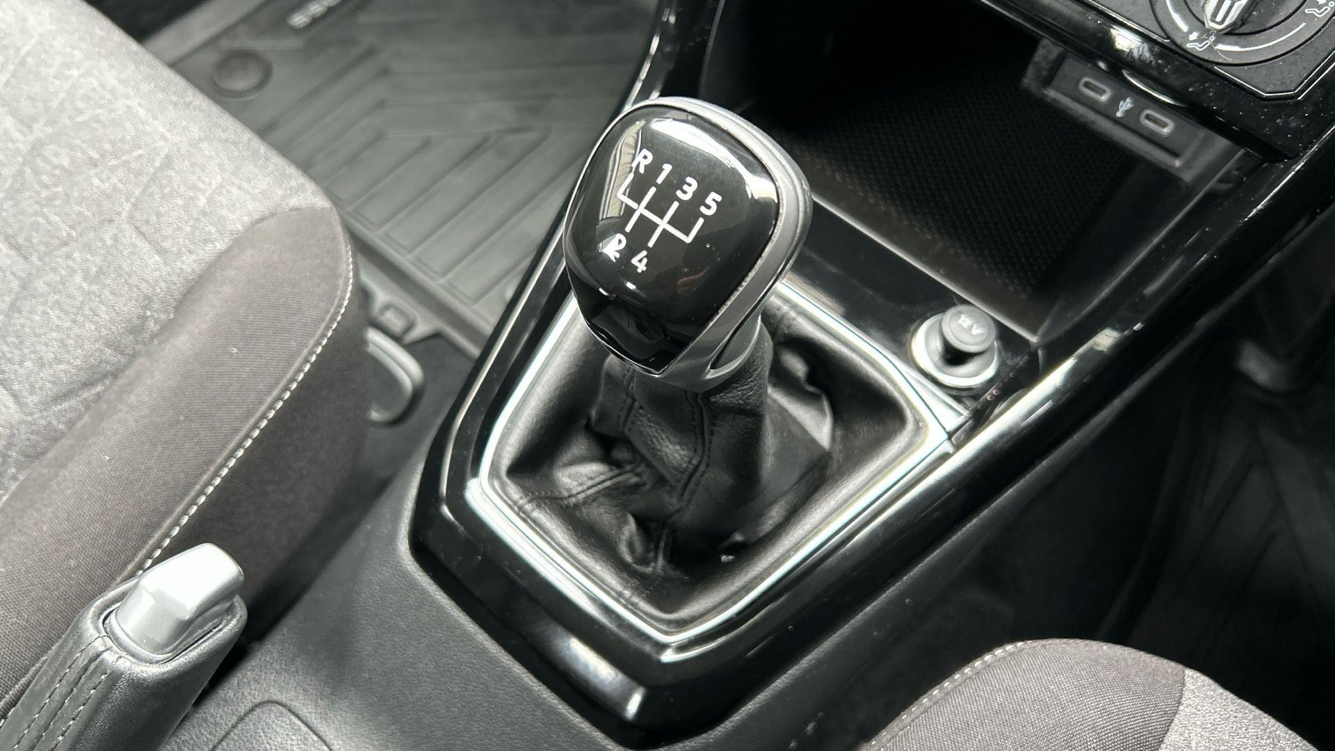 Volkswagen T-Cross Image 30