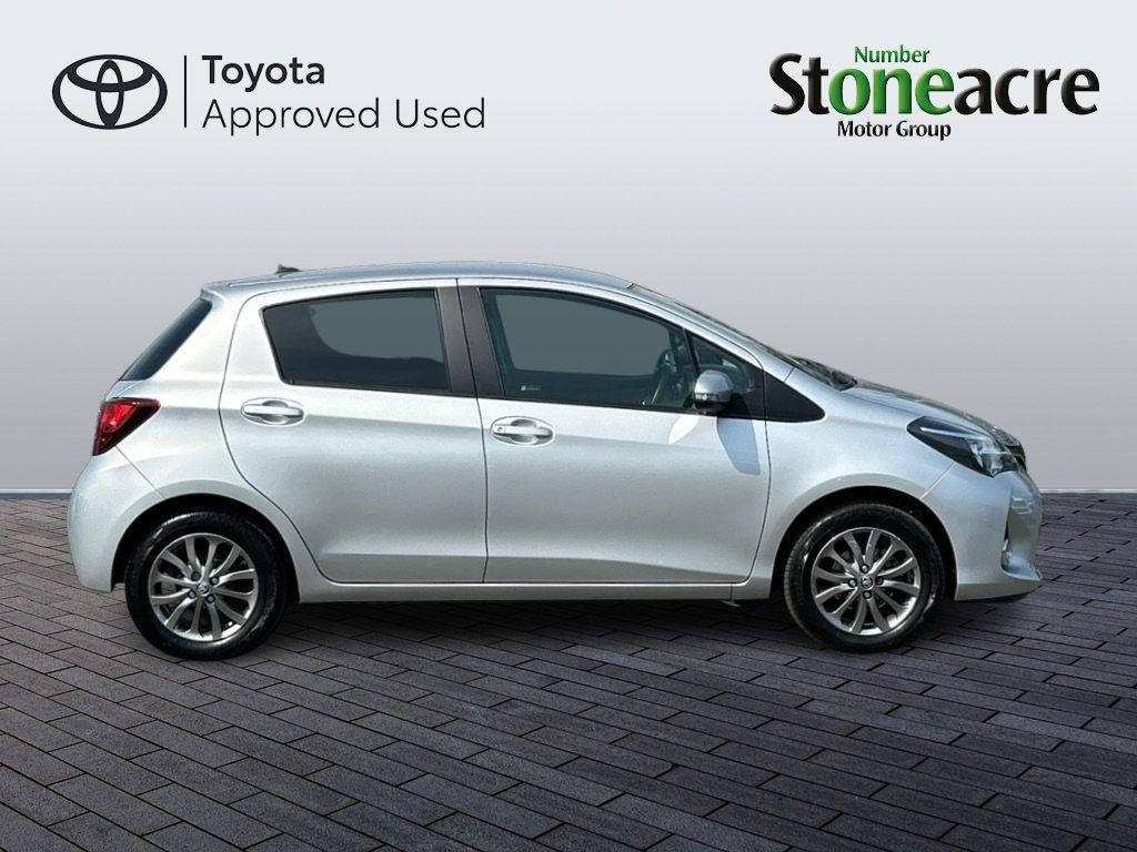 Toyota Yaris Image 4