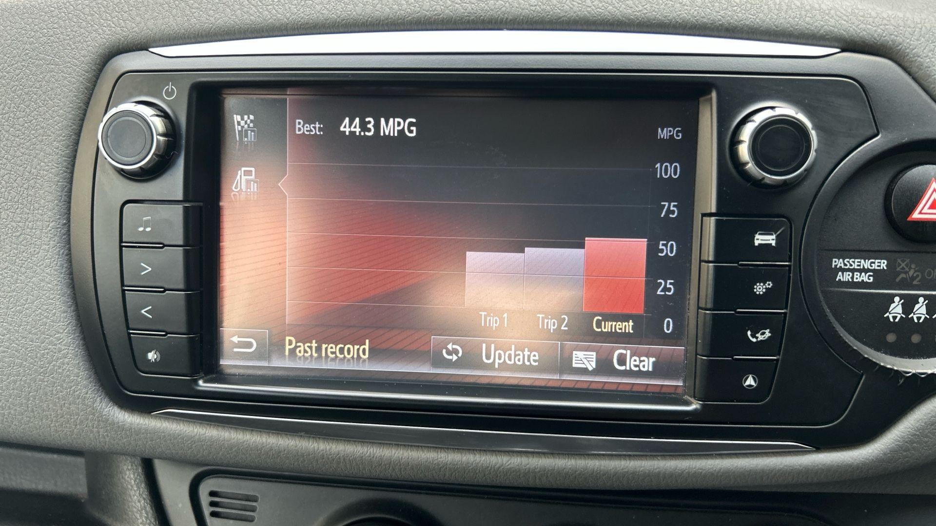 Toyota Yaris Image 29