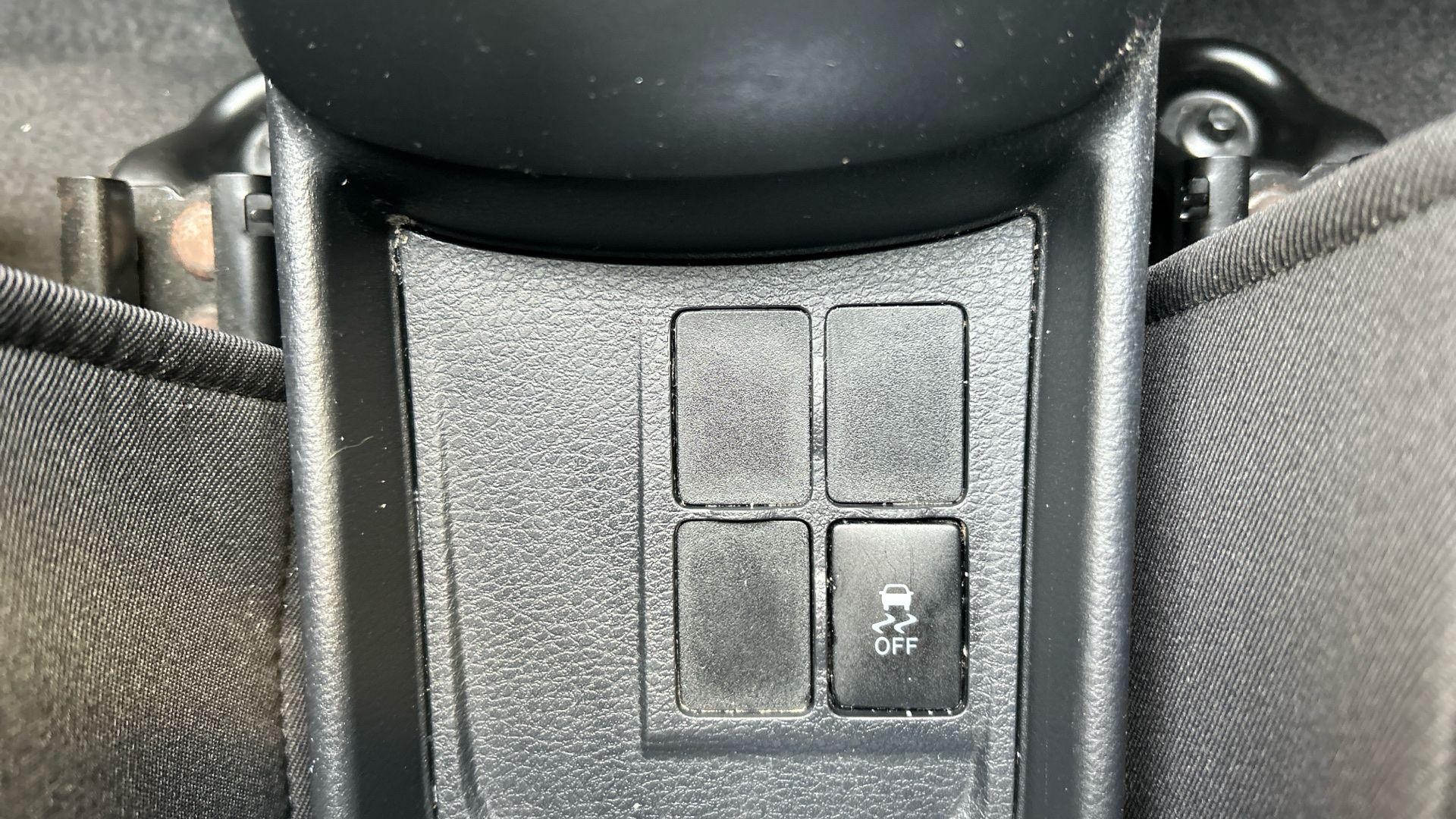 Toyota Yaris Image 35