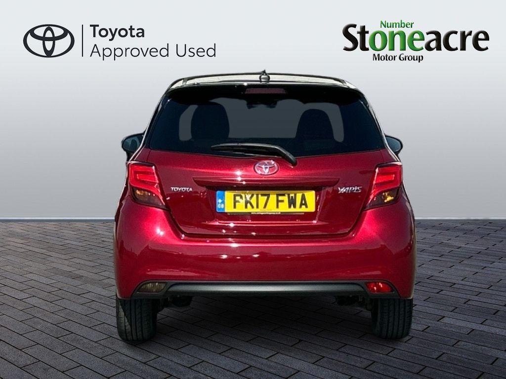 Toyota Yaris Image 6