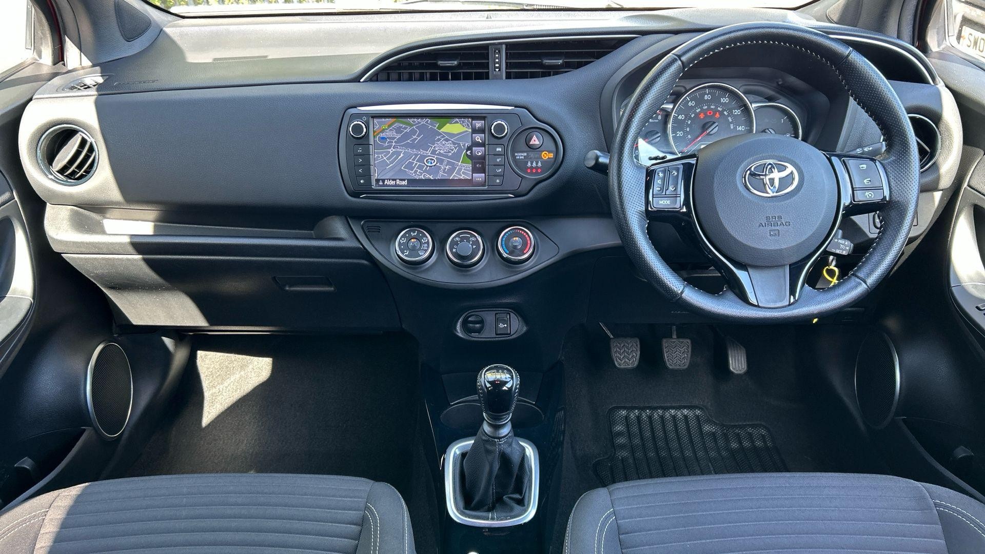 Toyota Yaris Image 11