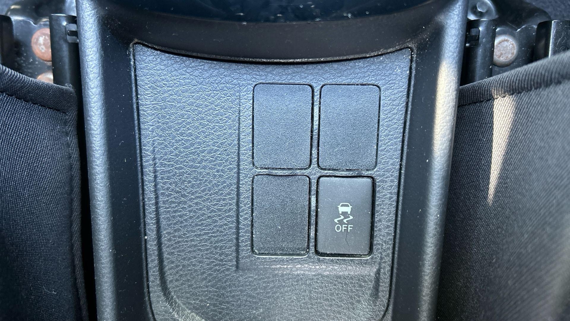 Toyota Yaris Image 36