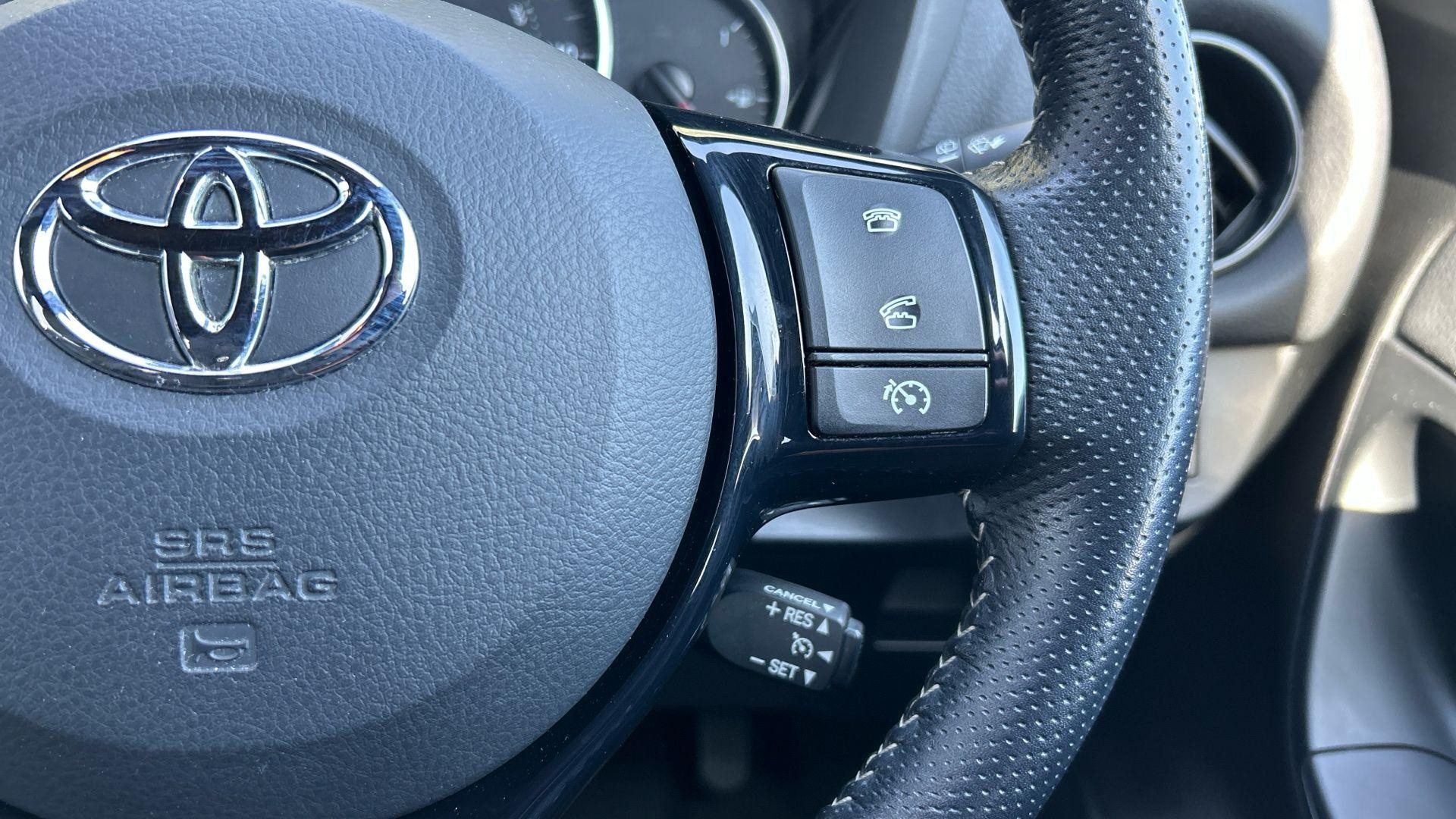Toyota Yaris Image 40