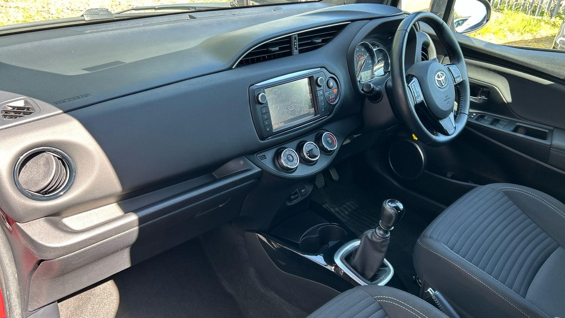 Toyota Yaris Image 41