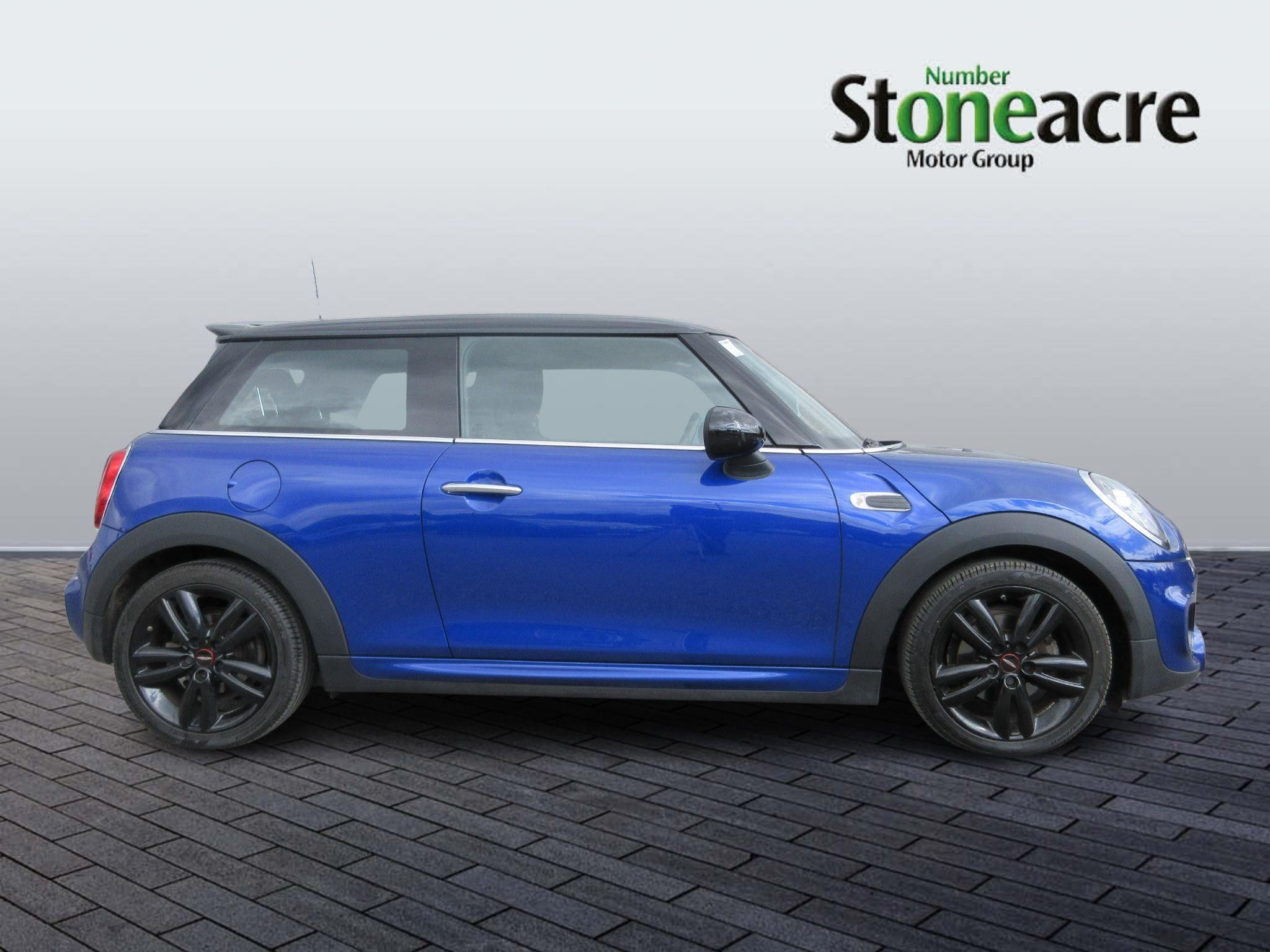 MINI Hatch Image 8