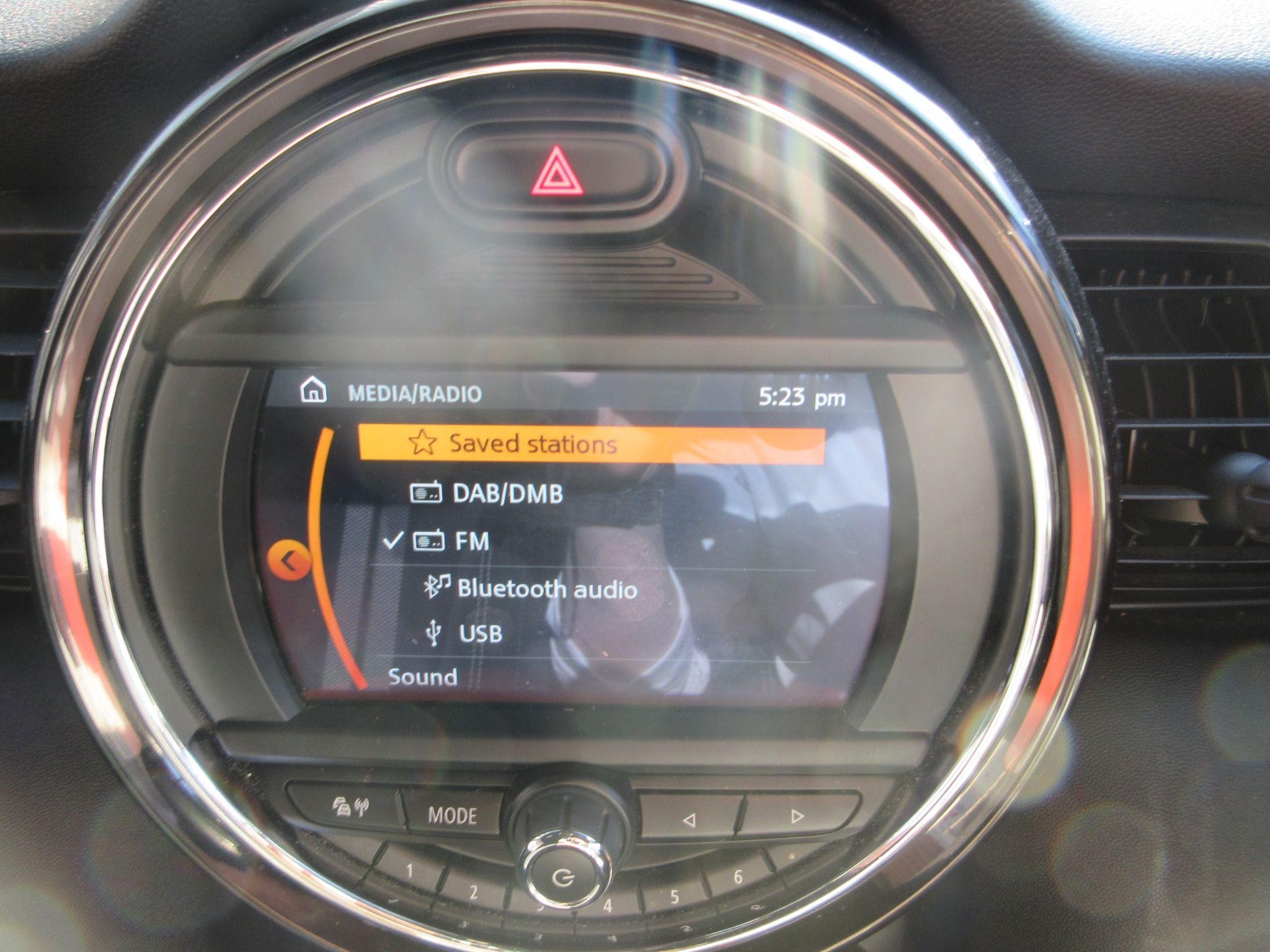 MINI Hatch Image 28