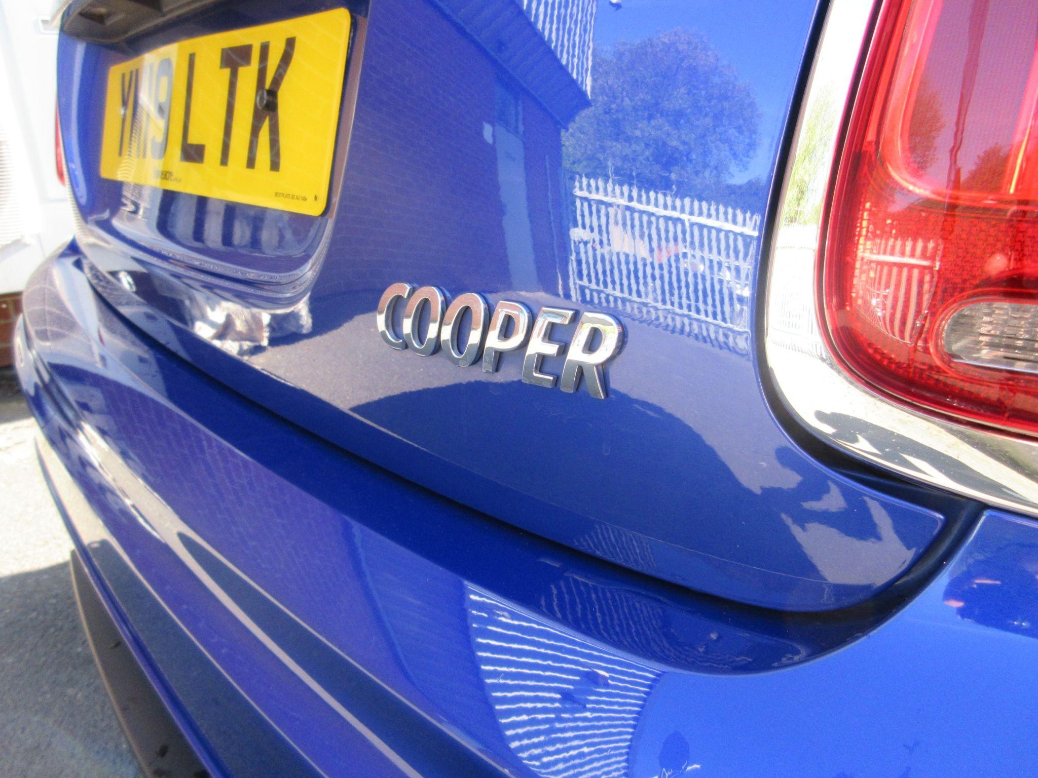 MINI Hatch Image 41