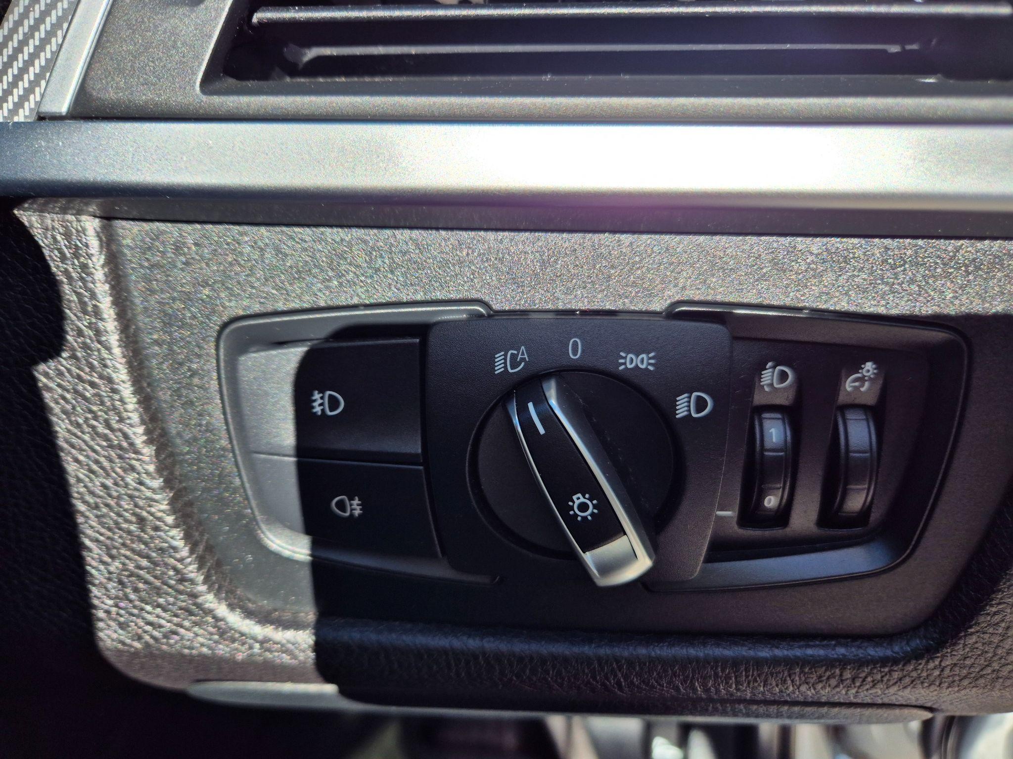 BMW 3 Series Image 15