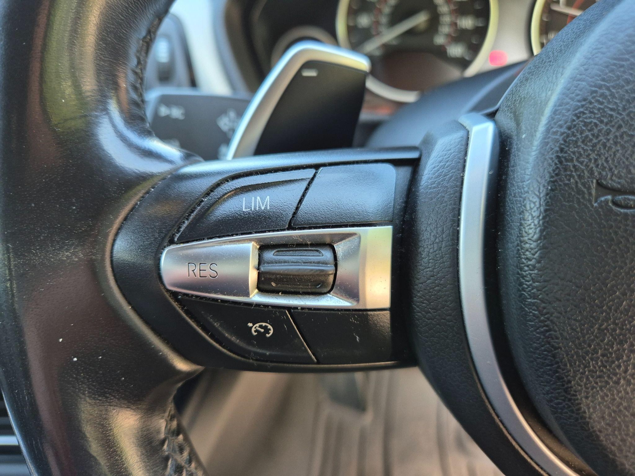 BMW 3 Series Image 18