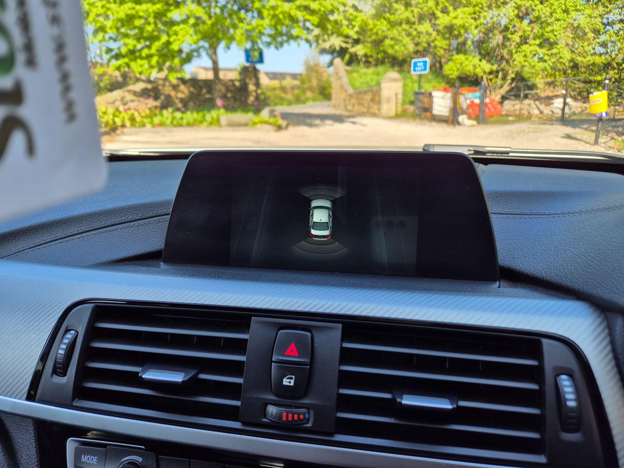BMW 3 Series Image 25