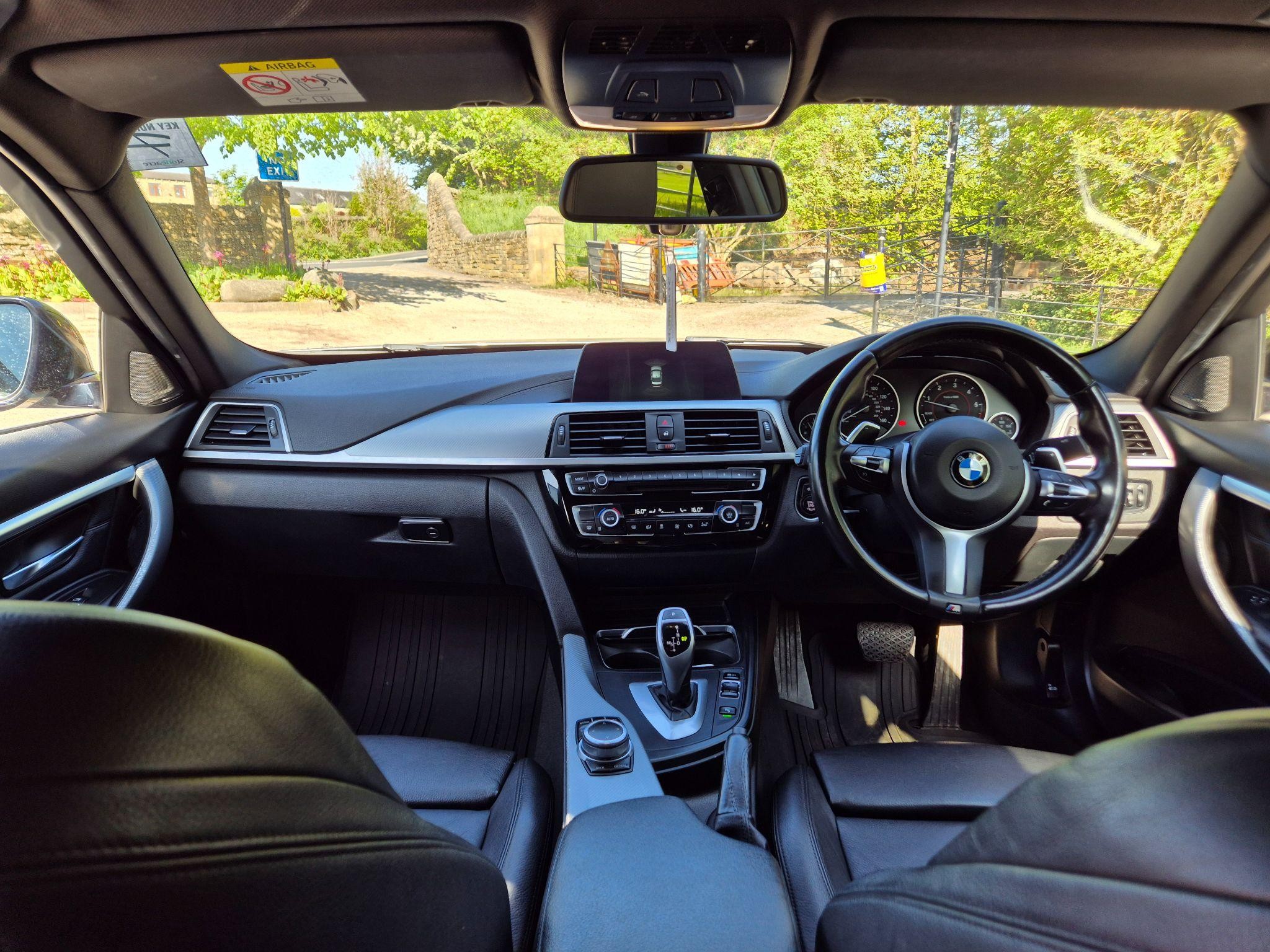 BMW 3 Series Image 27