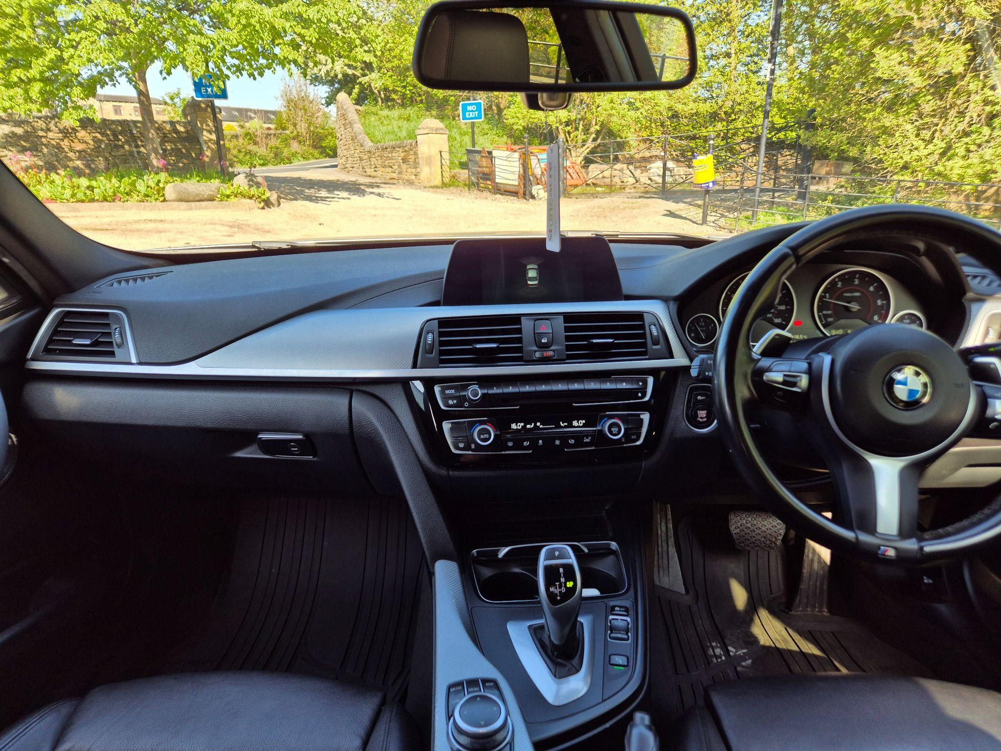 BMW 3 Series Image 28