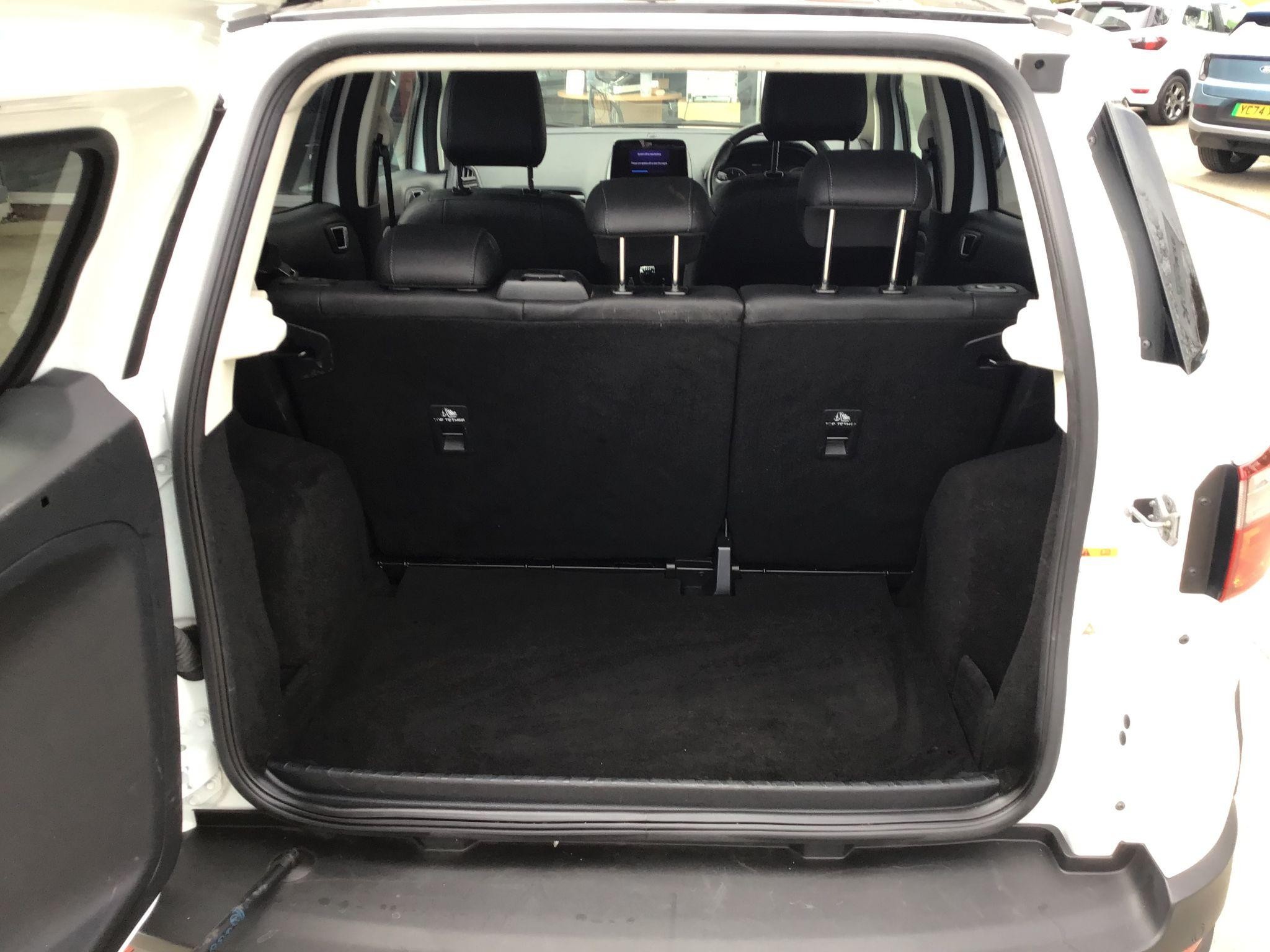 Ford EcoSport Image 10