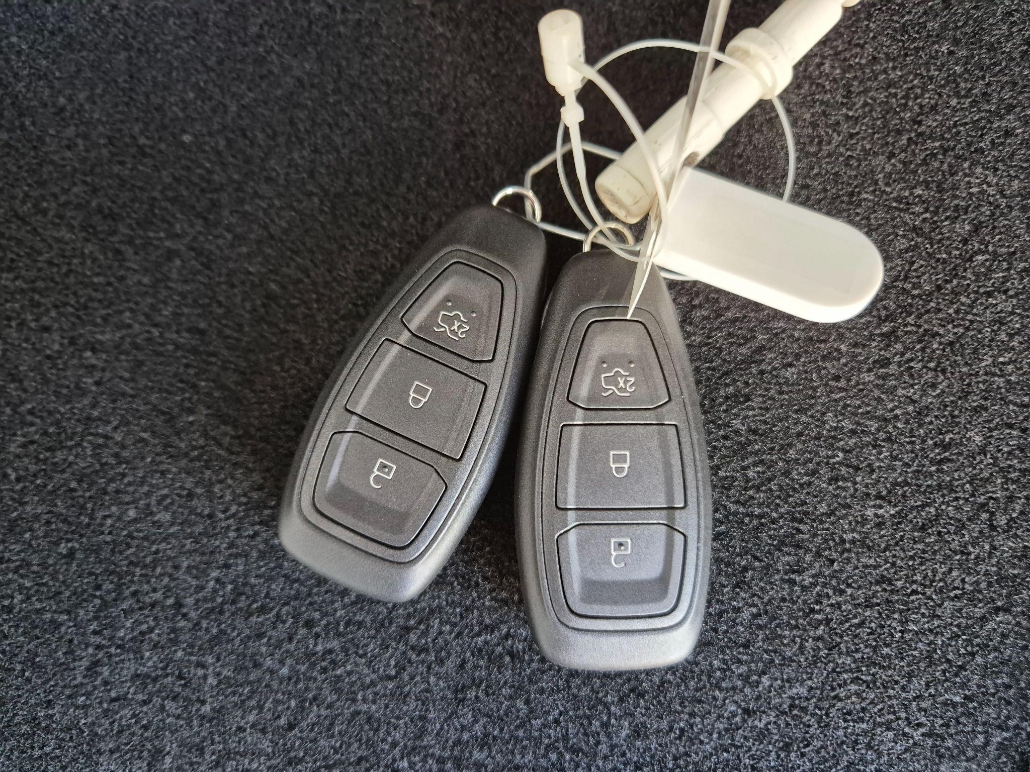 Ford Kuga Image 21