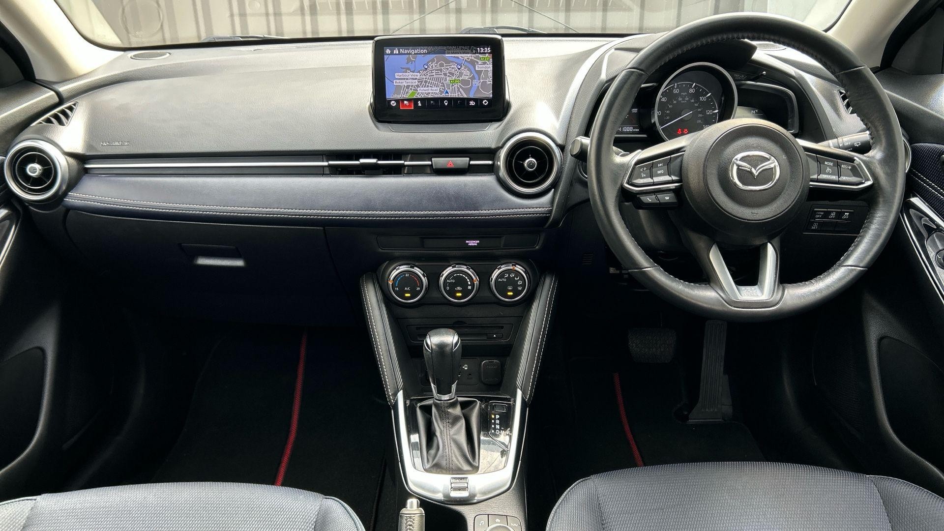 Mazda2 Image 9