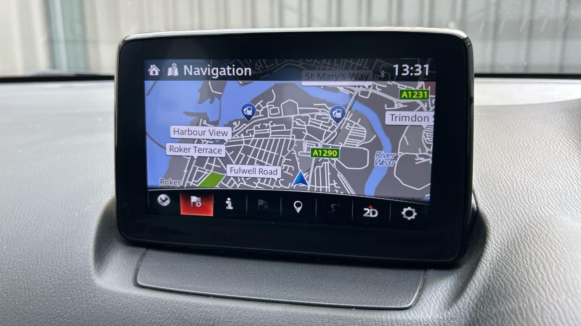 Mazda2 Image 11