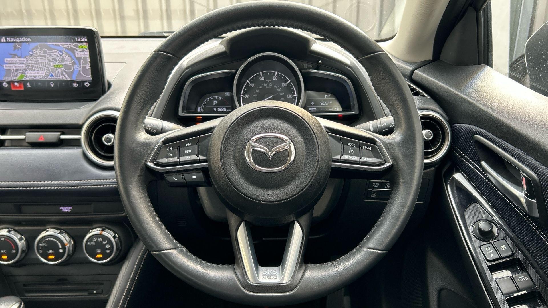 Mazda2 Image 12
