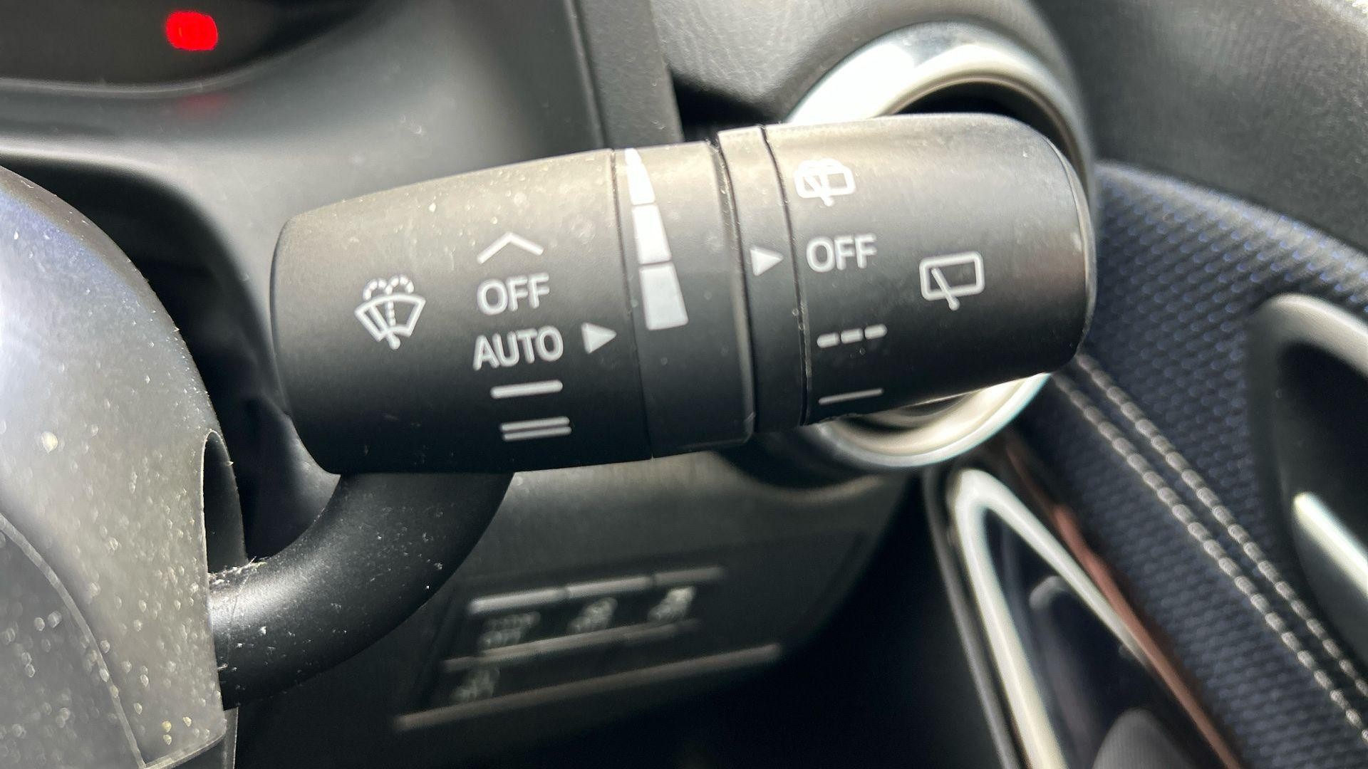 Mazda2 Image 34