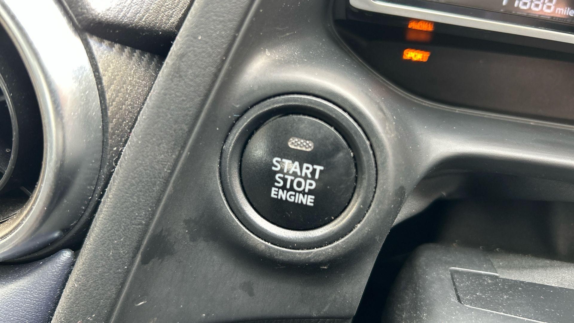 Mazda2 Image 35