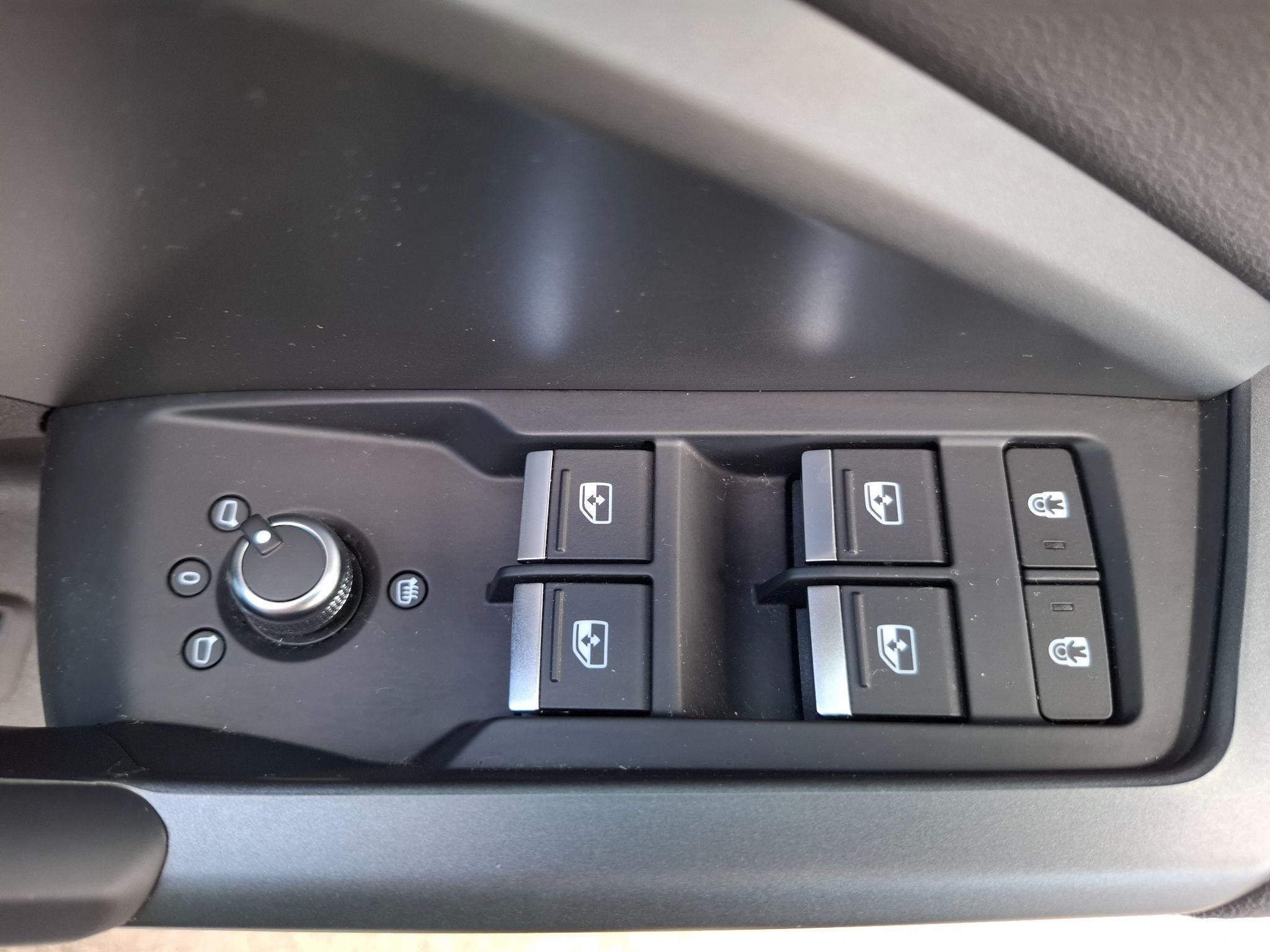 Audi Q3 Image 16