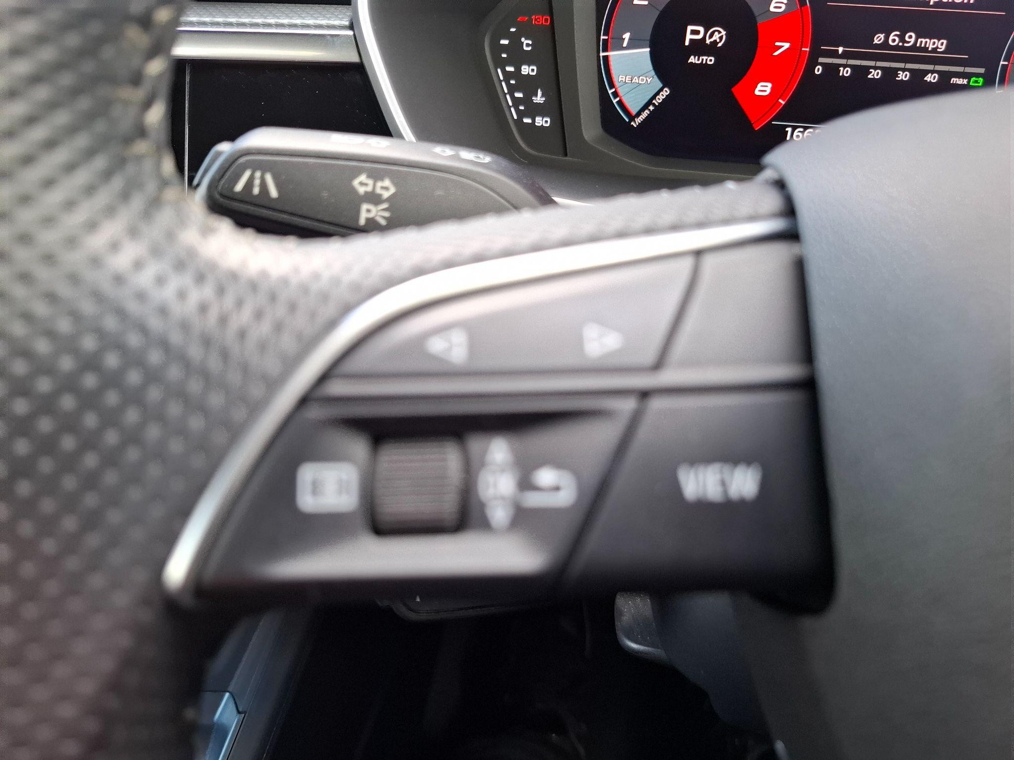 Audi Q3 Image 18