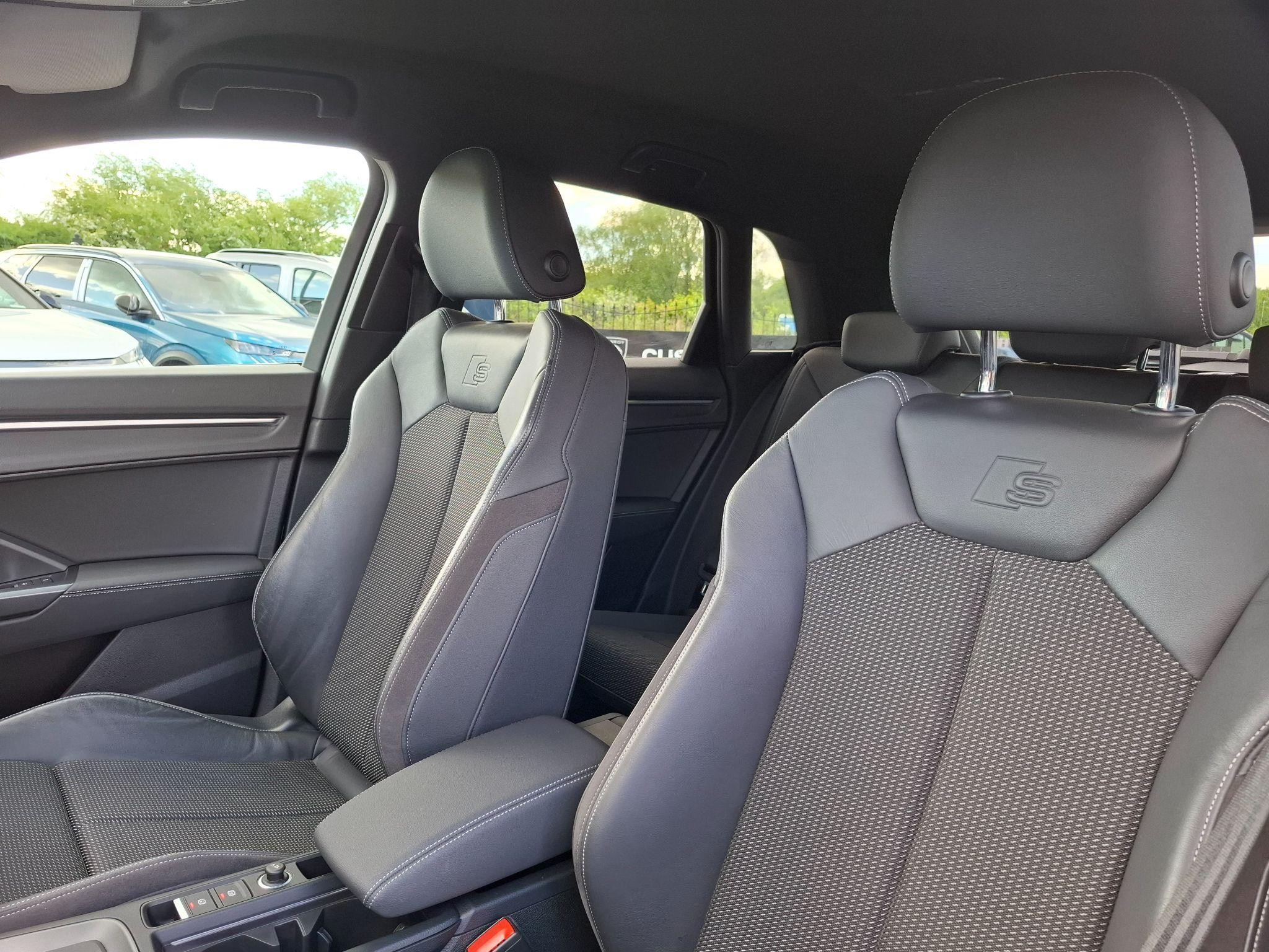 Audi Q3 Image 26
