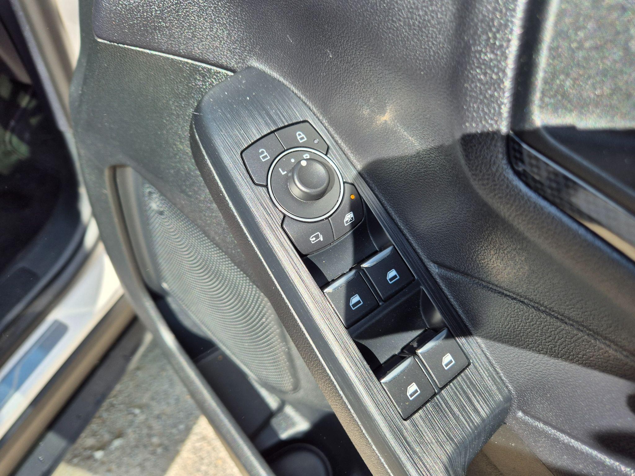 Ford Kuga Image 23
