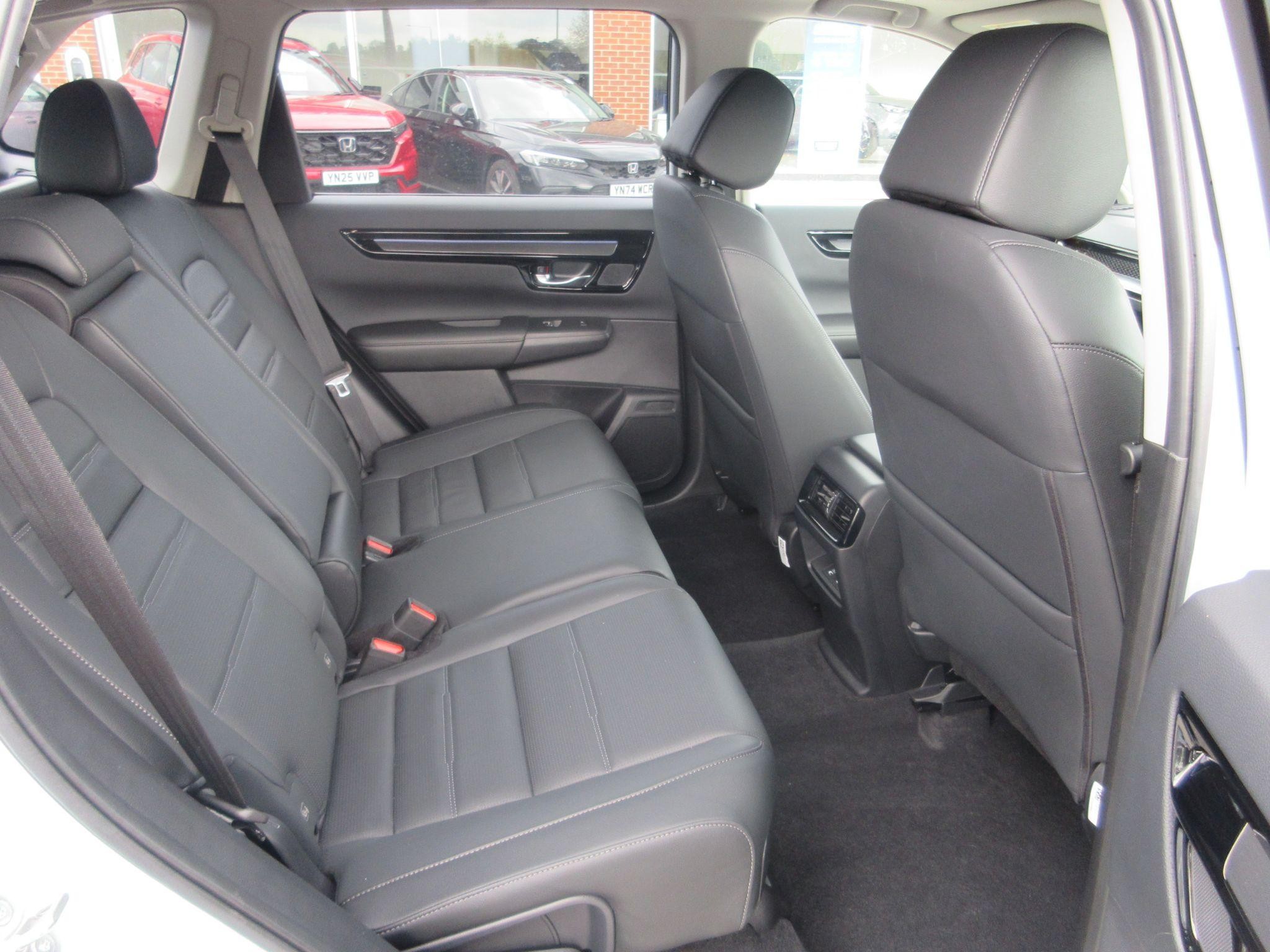 Honda CR-V Image 15