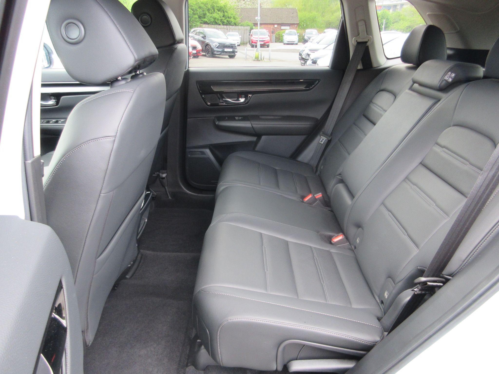 Honda CR-V Image 17